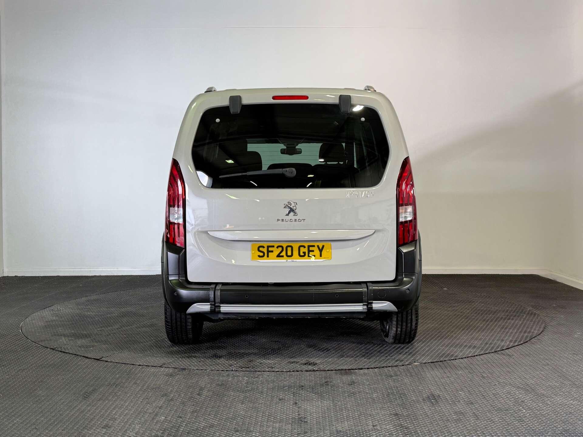 Peugeot Rifter view 6