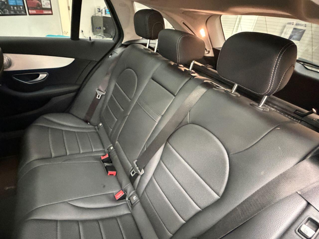 Mercedes-Benz C Class view 17