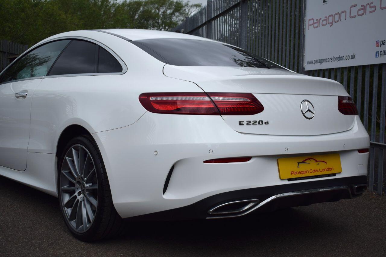Mercedes-Benz E-Class view 65