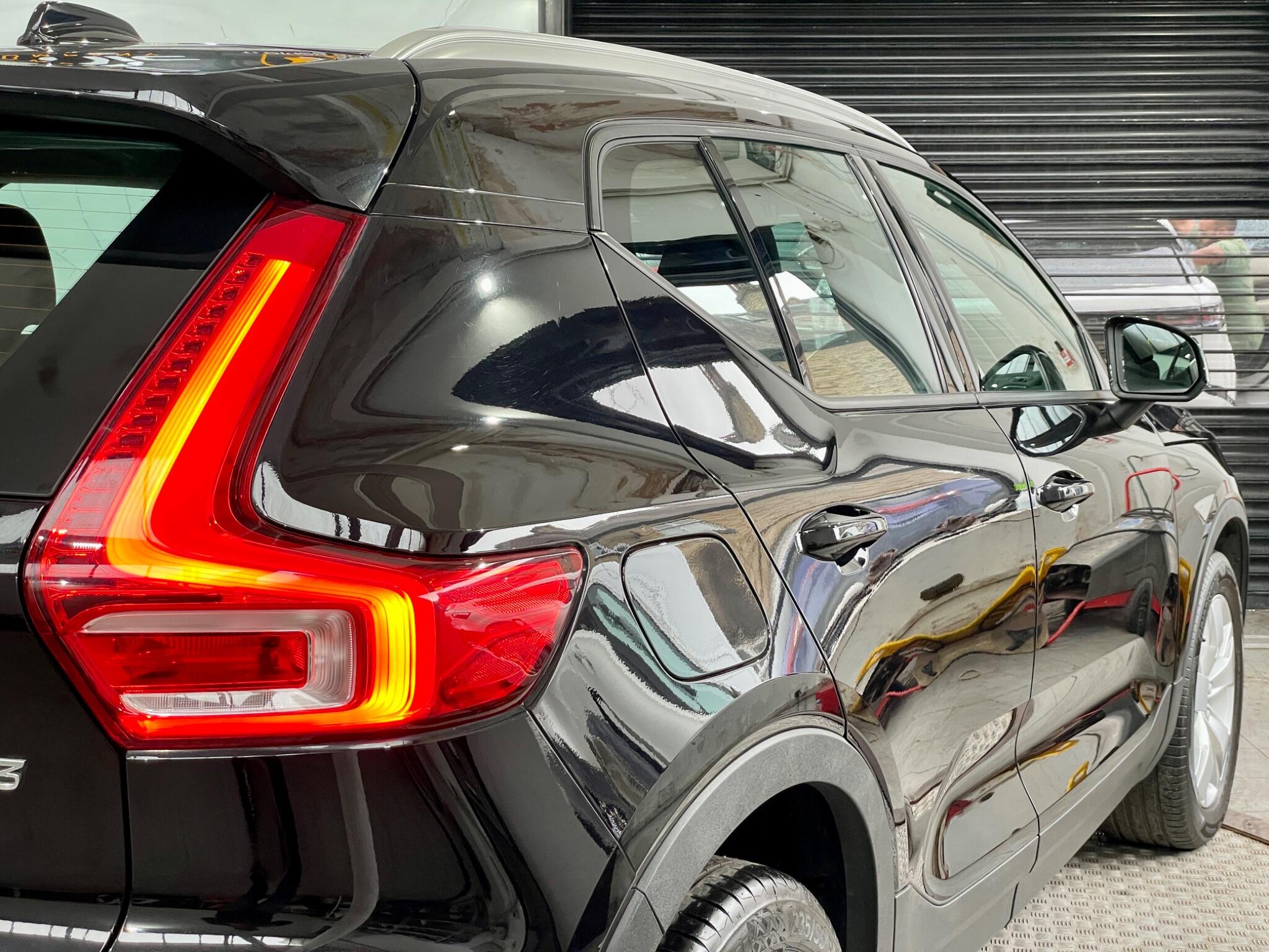 Volvo XC40 view 14