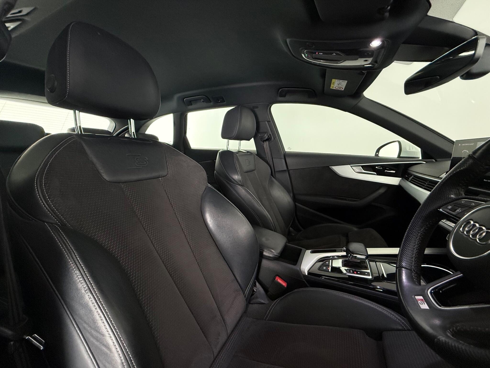 Audi A4 view 23