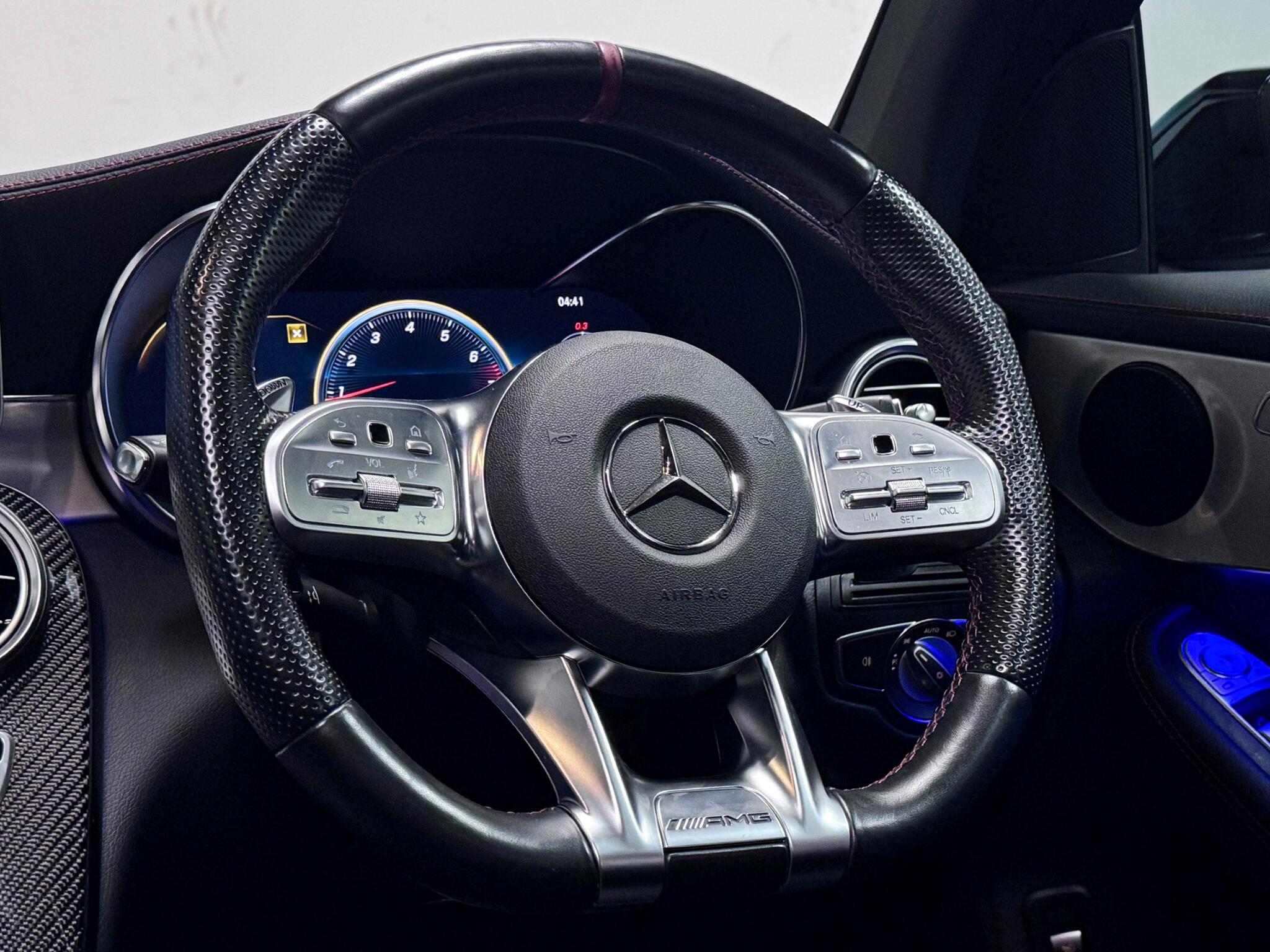 Mercedes-Benz GLC view 28
