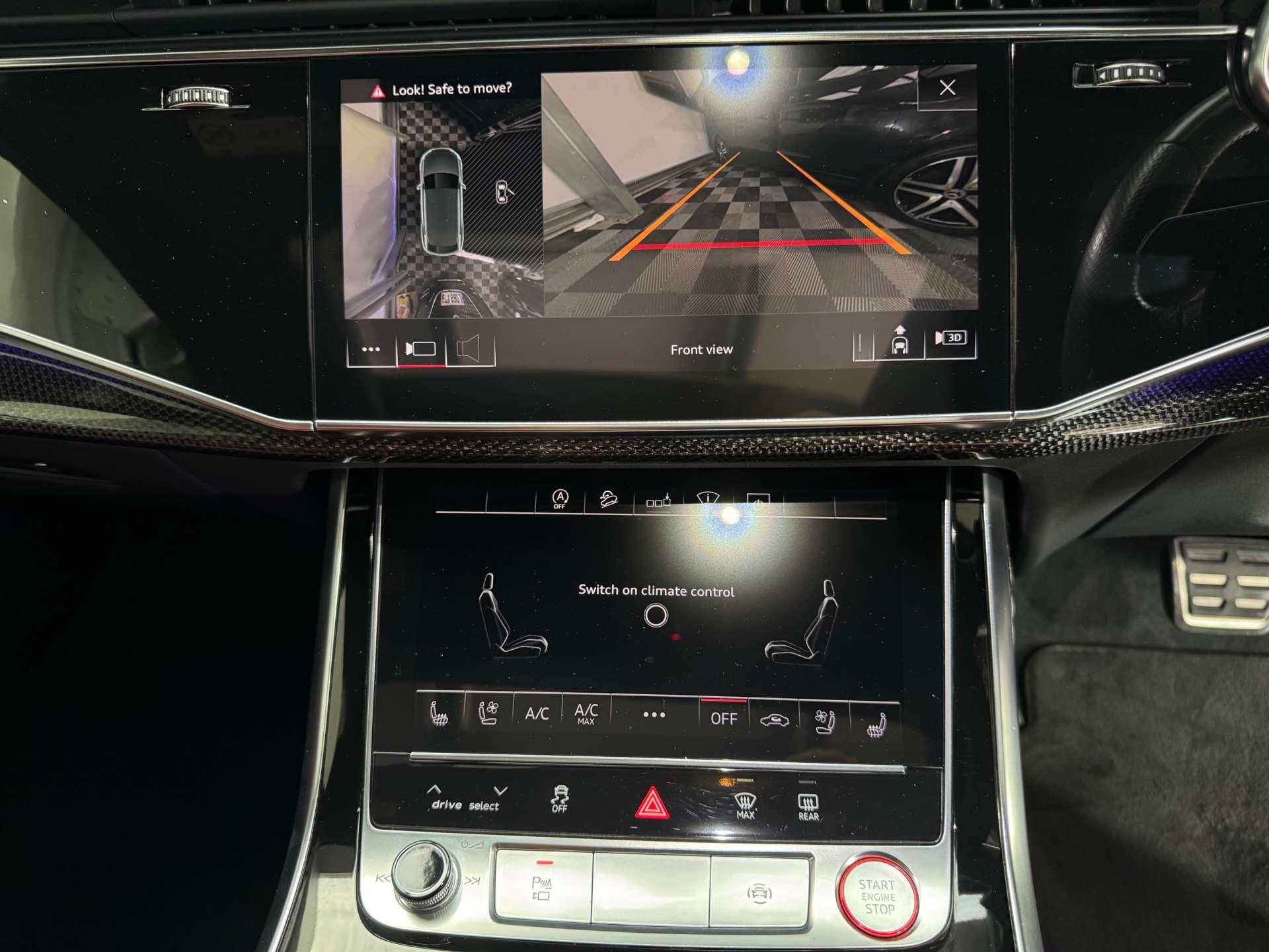 Audi SQ8 view 35