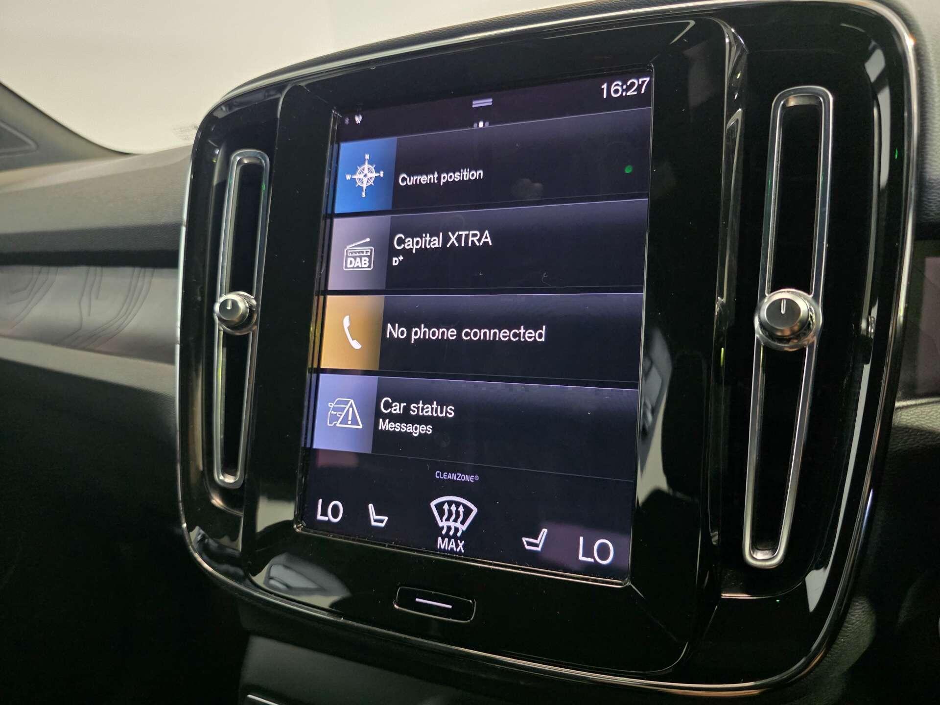 Volvo XC40 view 32