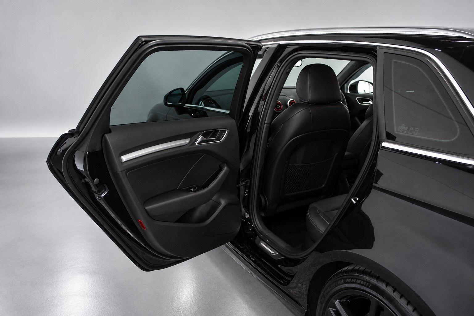 Audi A3 view 24