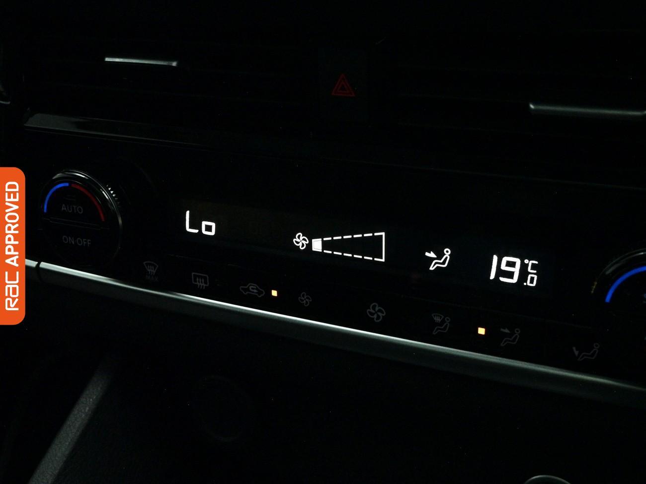Nissan Qashqai view 18