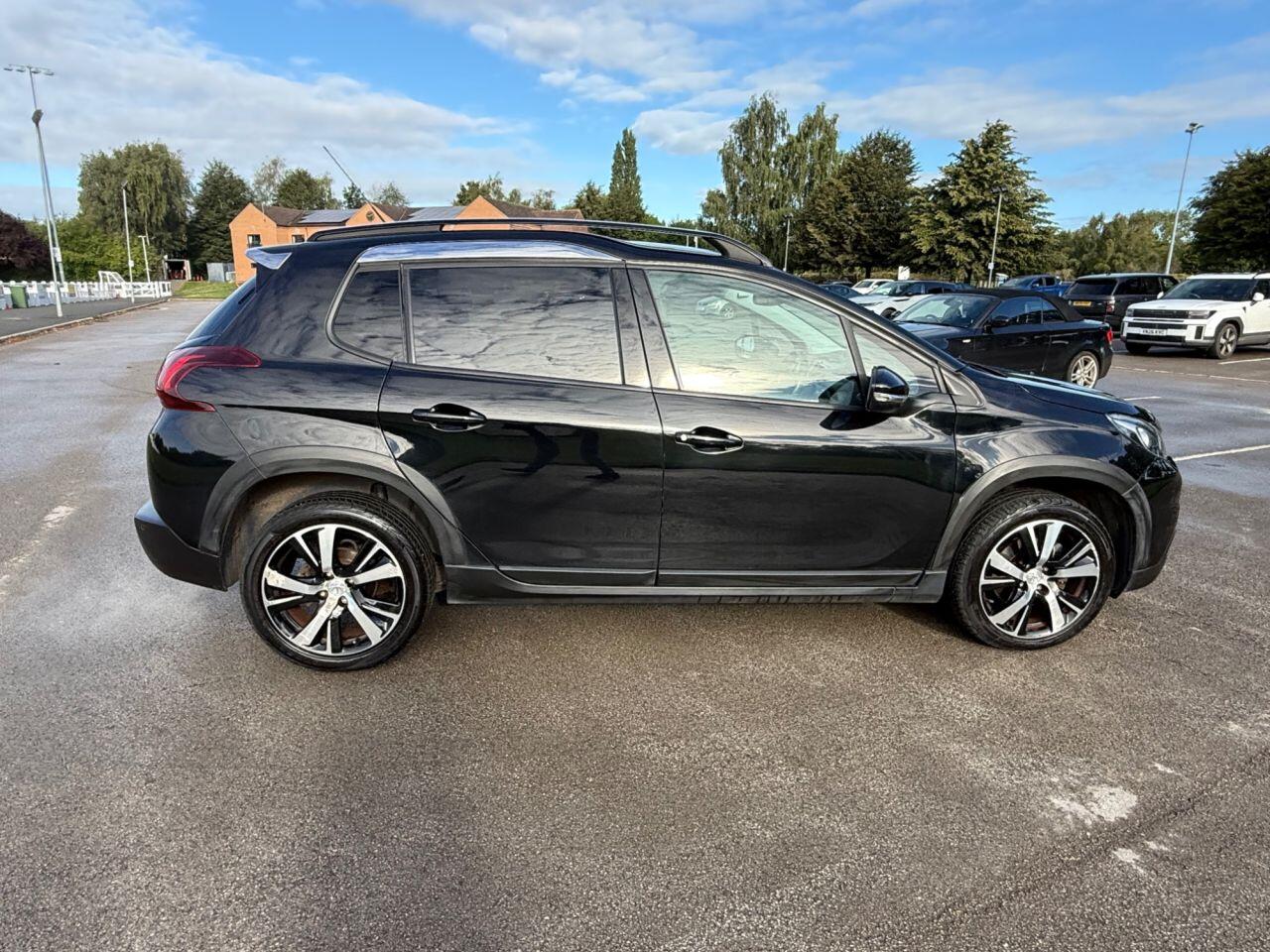 Peugeot 2008 view 45