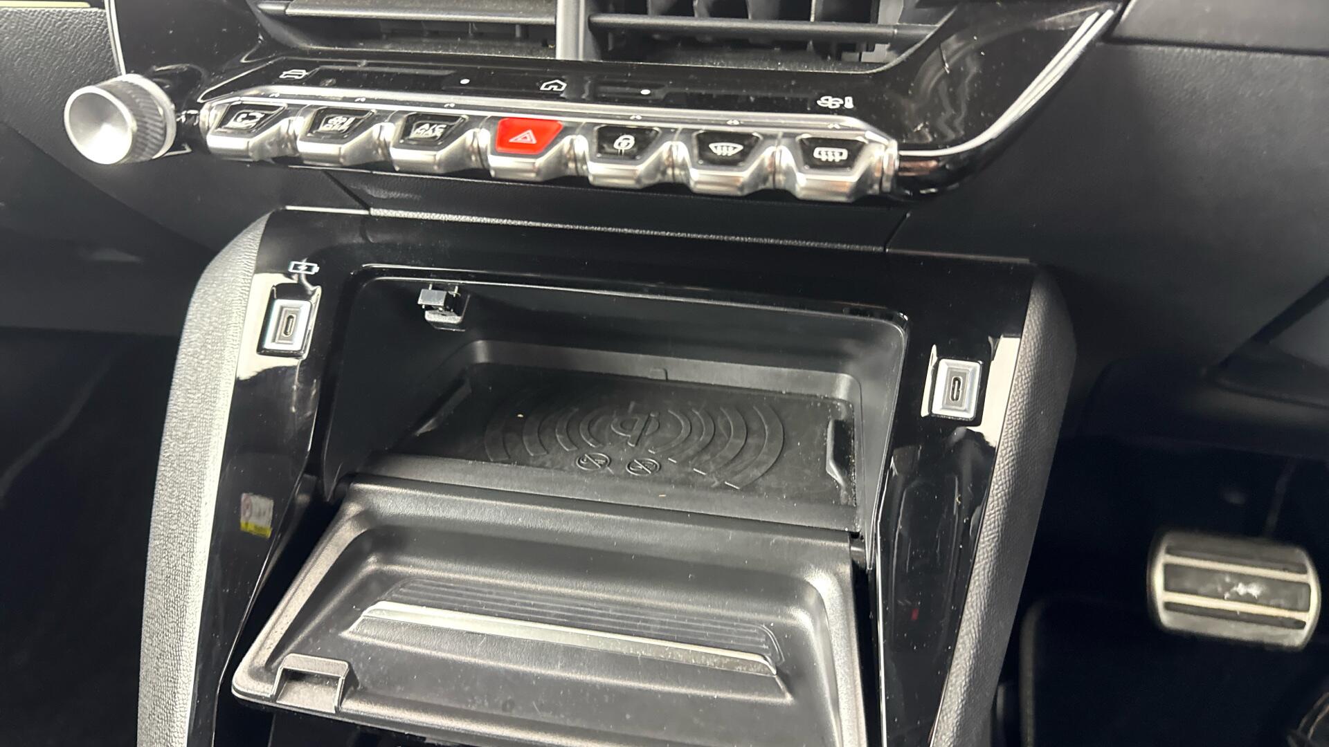 Peugeot 2008 view 29