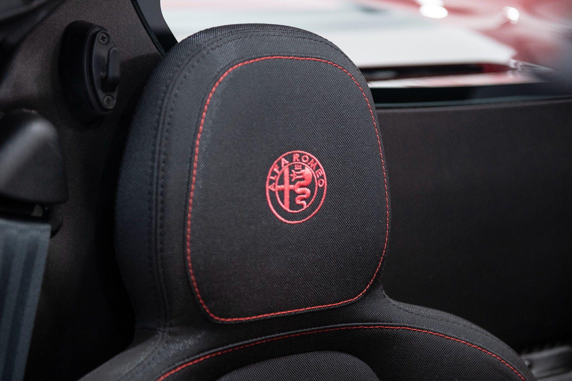 Alfa Romeo 4C view 21