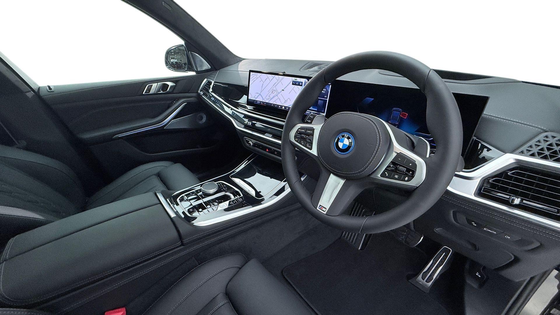 BMW X5 view 6