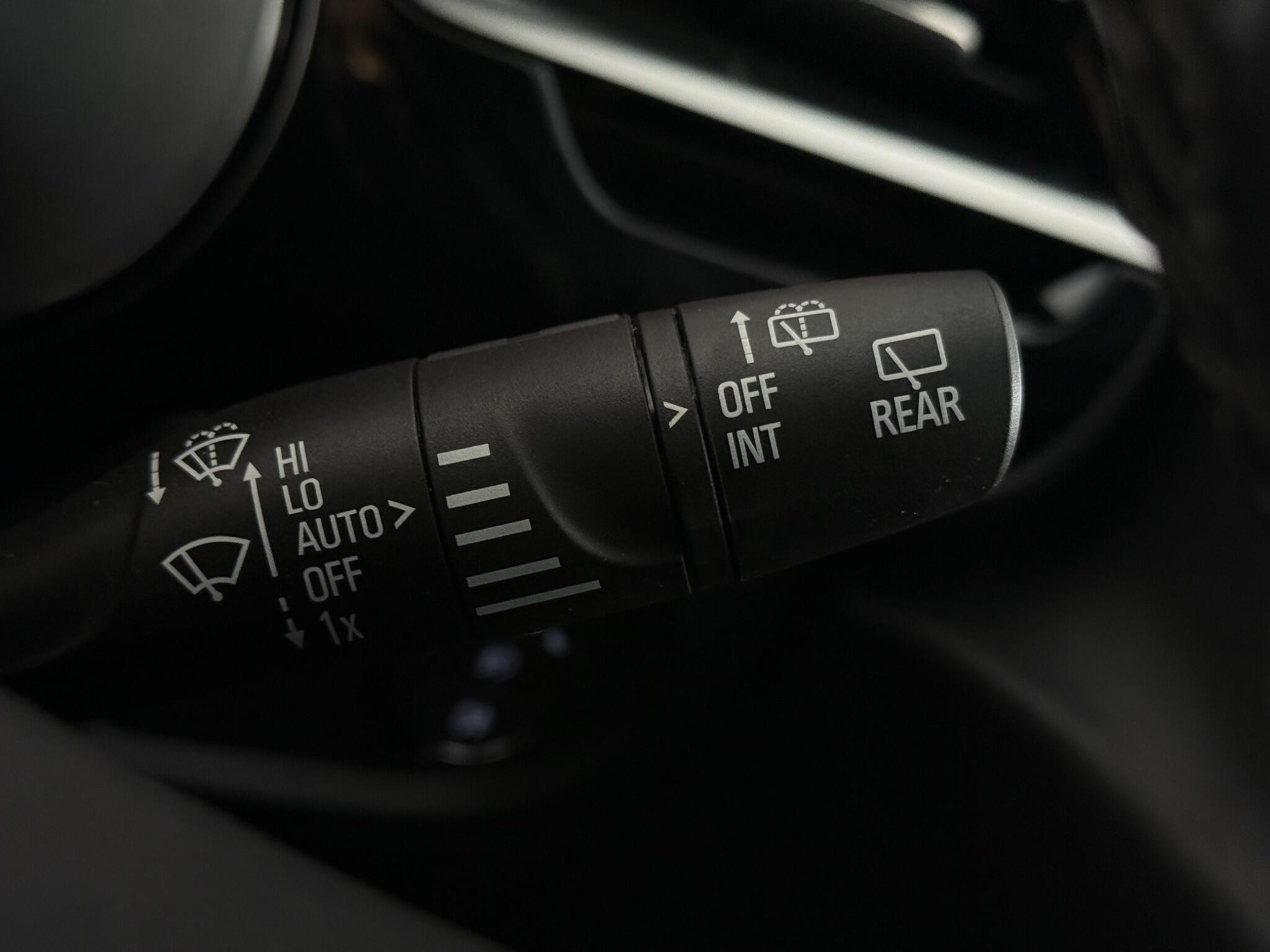 Vauxhall Corsa view 25