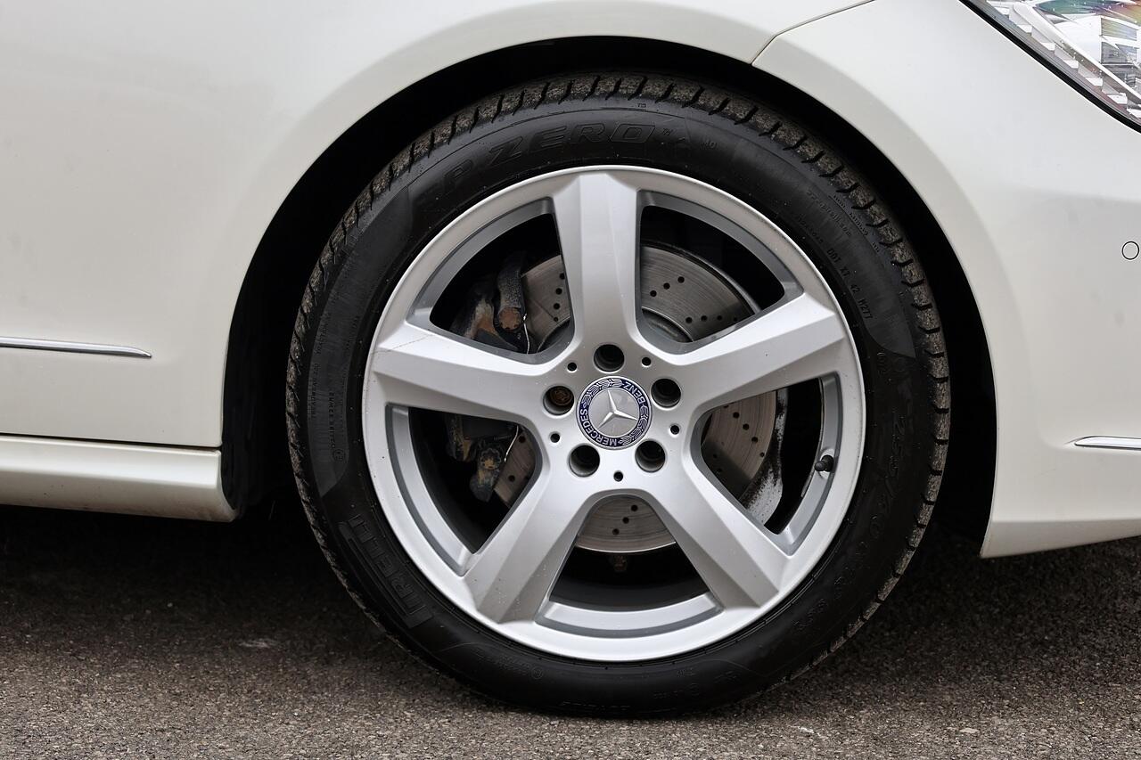Mercedes-Benz CLS view 34