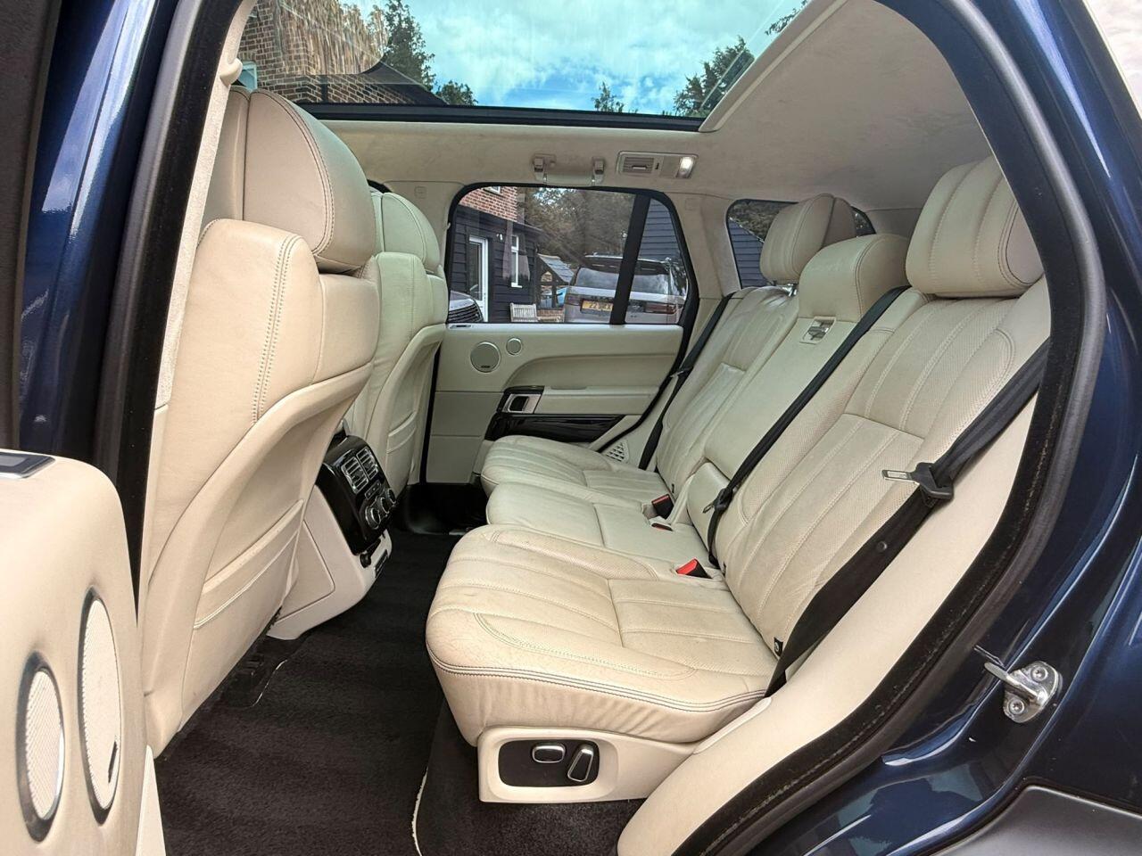 Land Rover Range Rover view 15