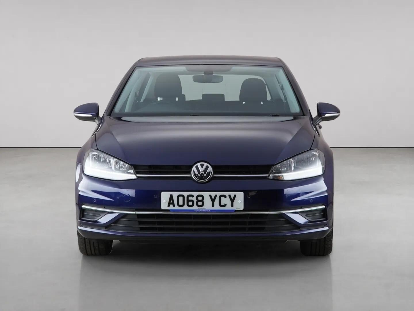 Volkswagen Golf view 5