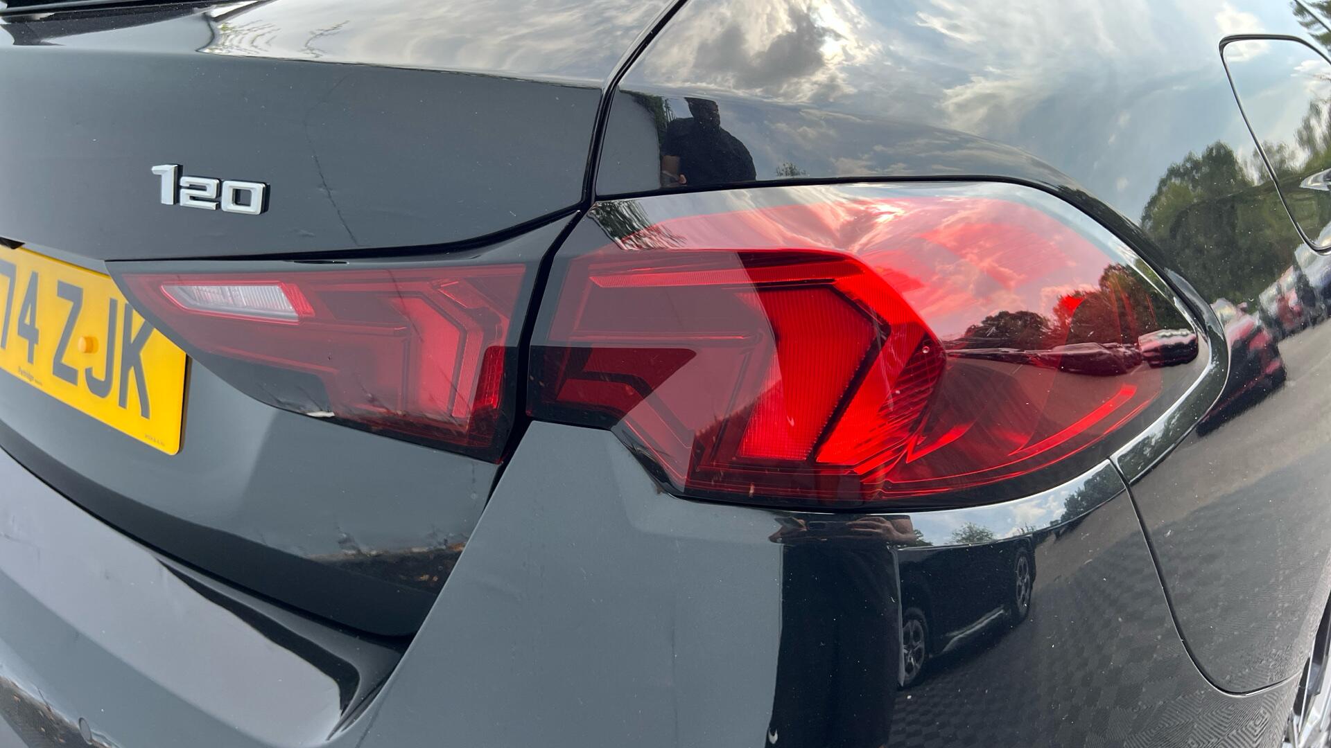 BMW 1 Series view 22