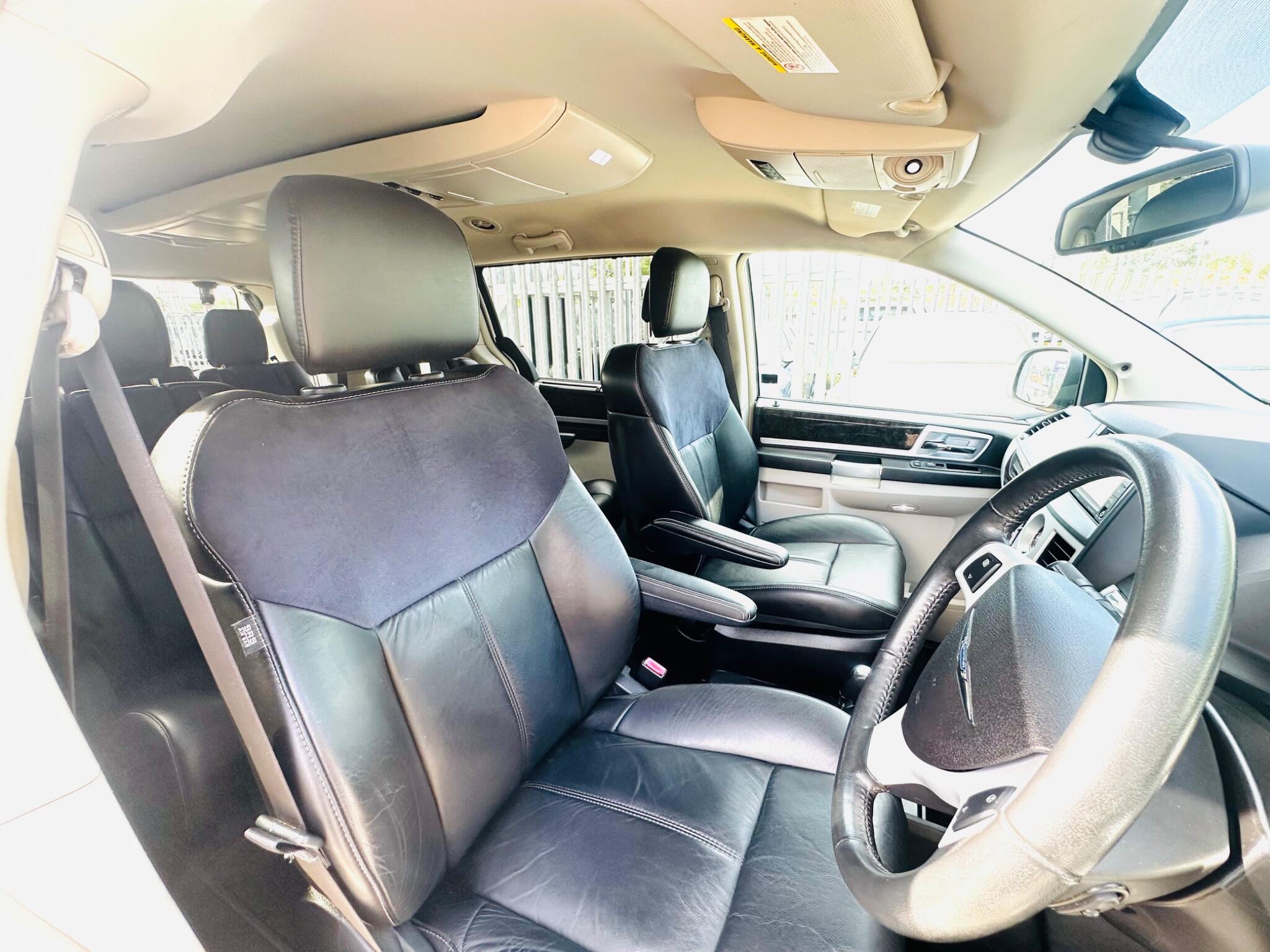 Chrysler Grand Voyager view 17