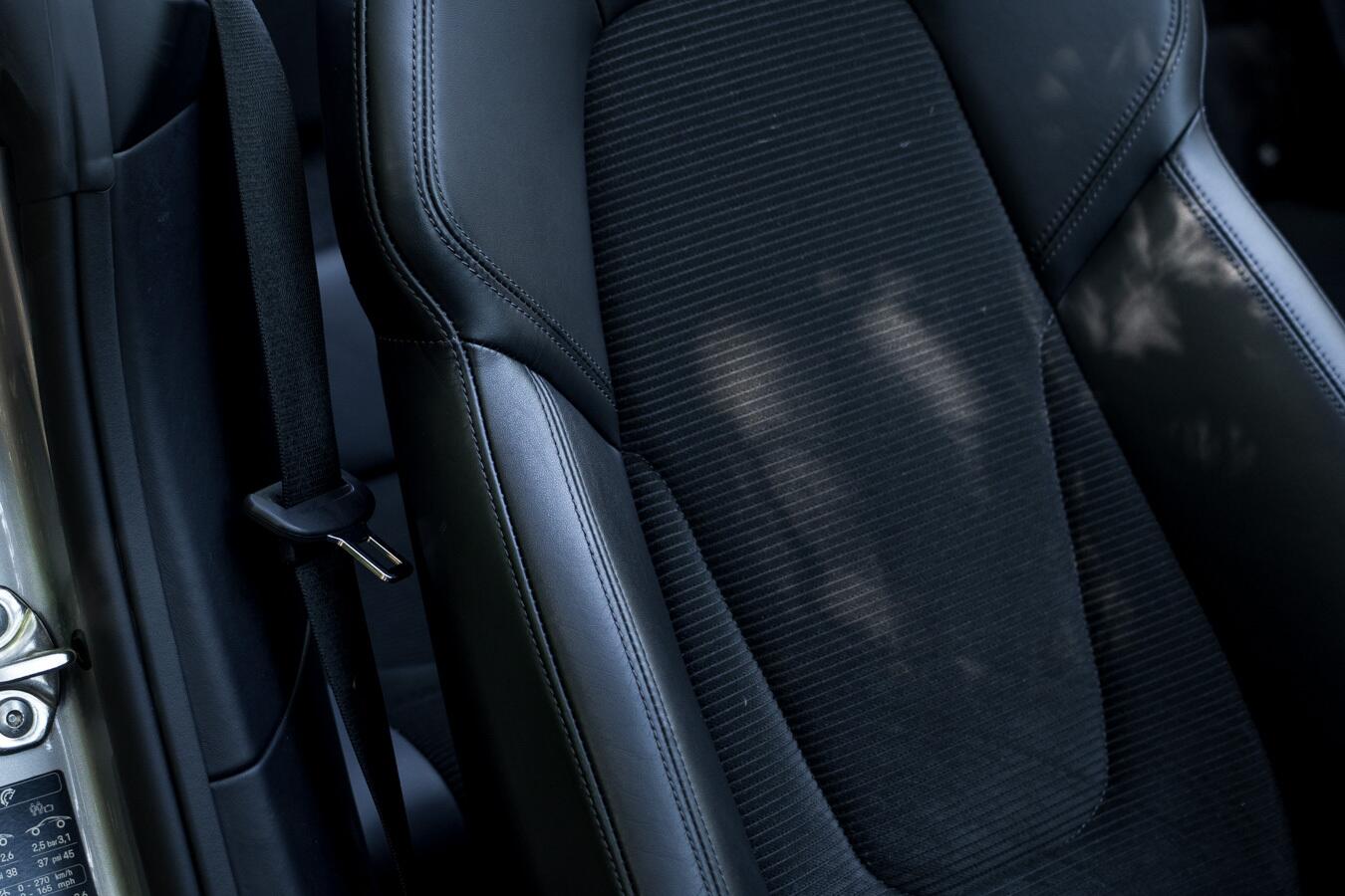 Porsche 911 view 47