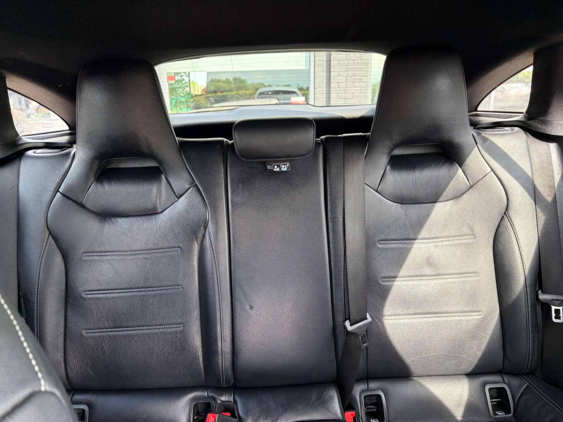 Mercedes-Benz Cla view 32