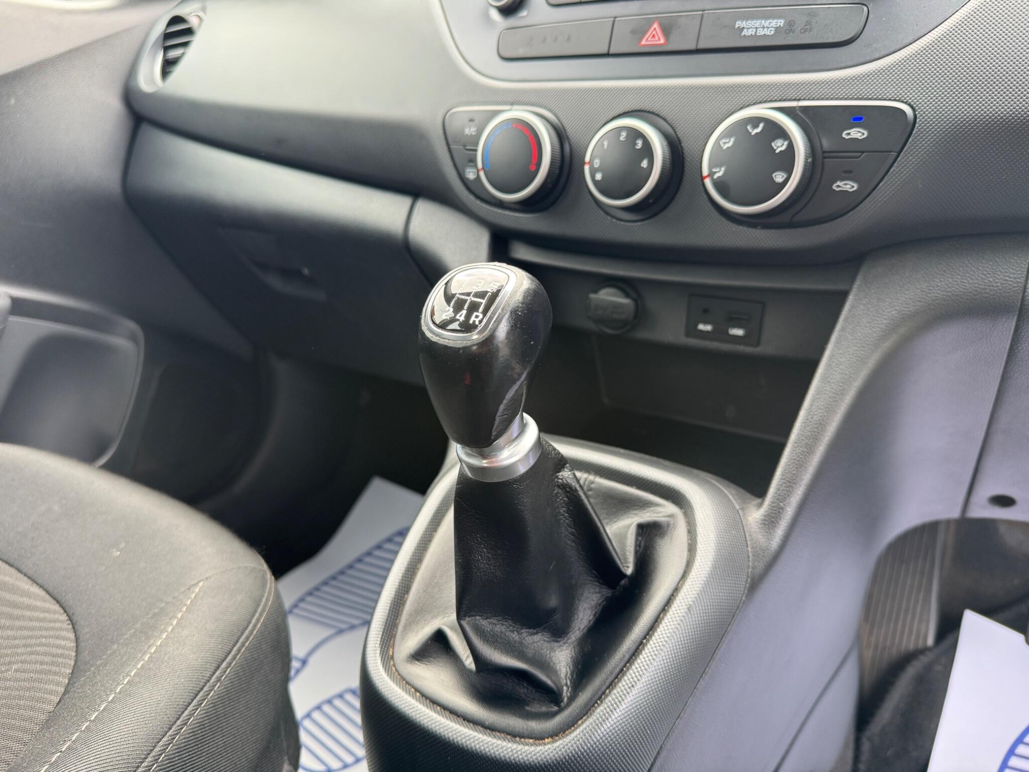 Hyundai I10 view 37