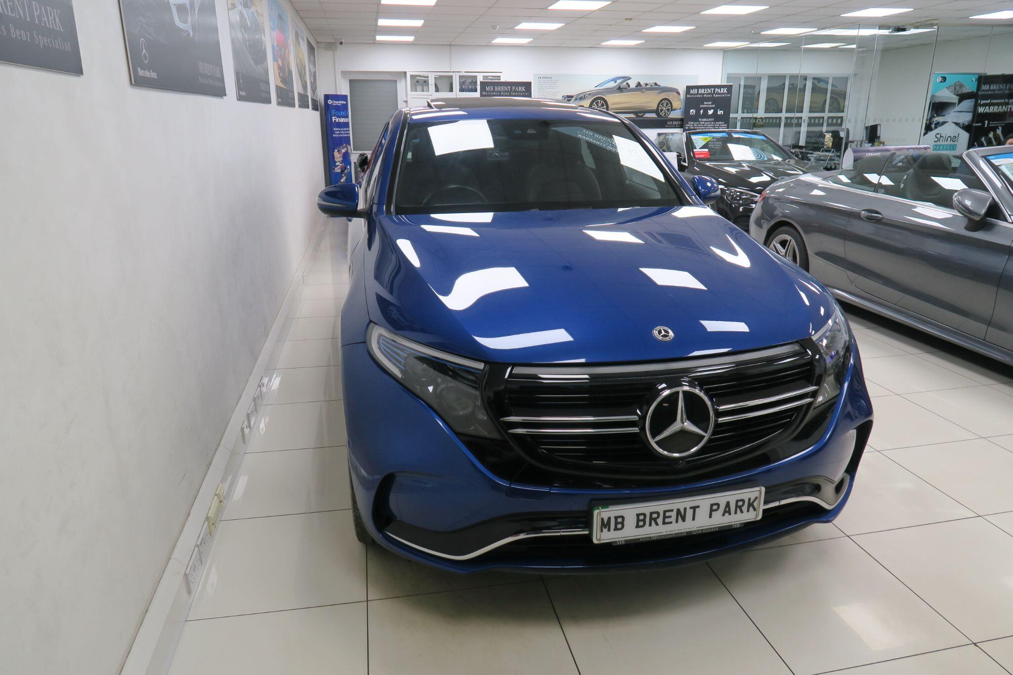 Mercedes-Benz EQC view 4