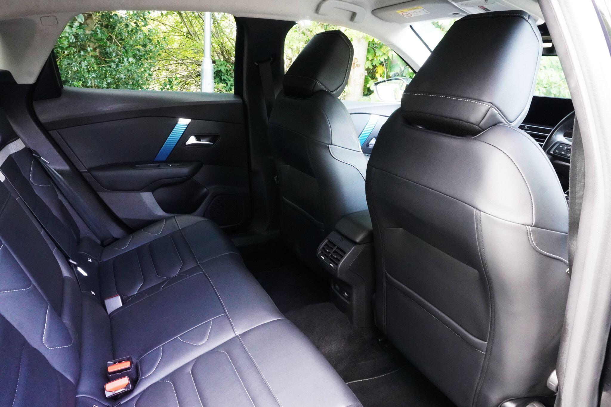 Citroen e-C4 view 42