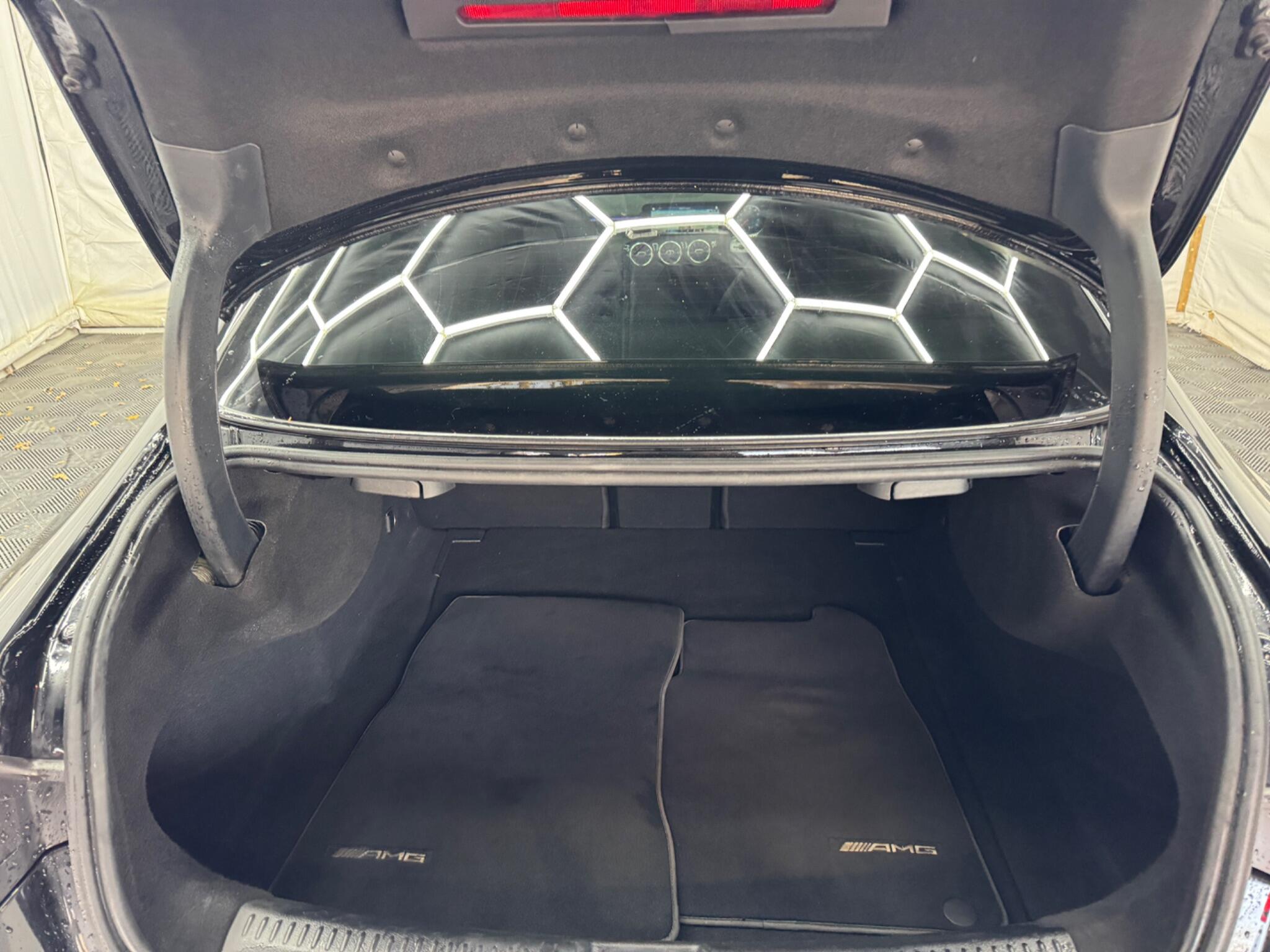 Mercedes-Benz Cla view 28