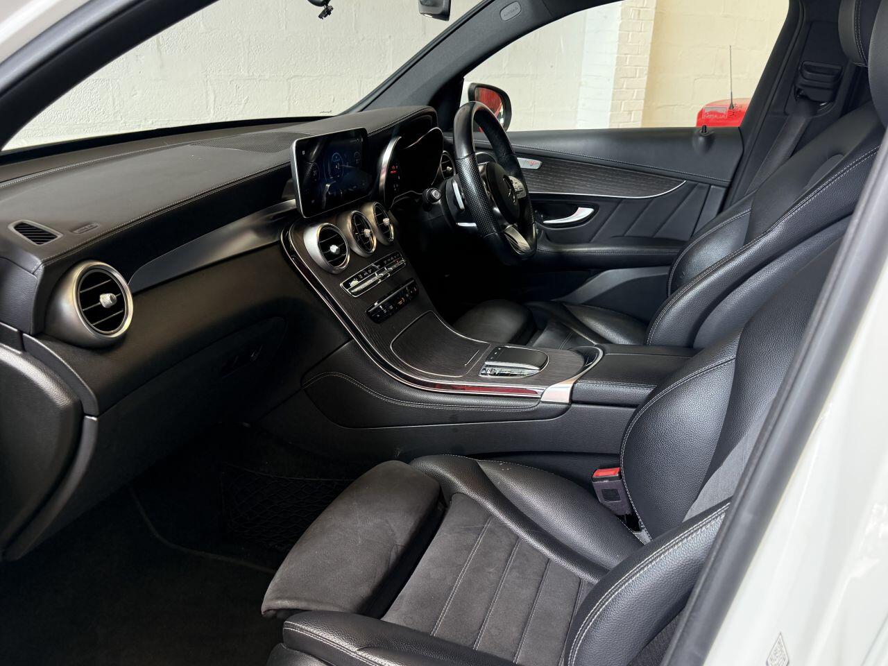 Mercedes-Benz GLC view 60