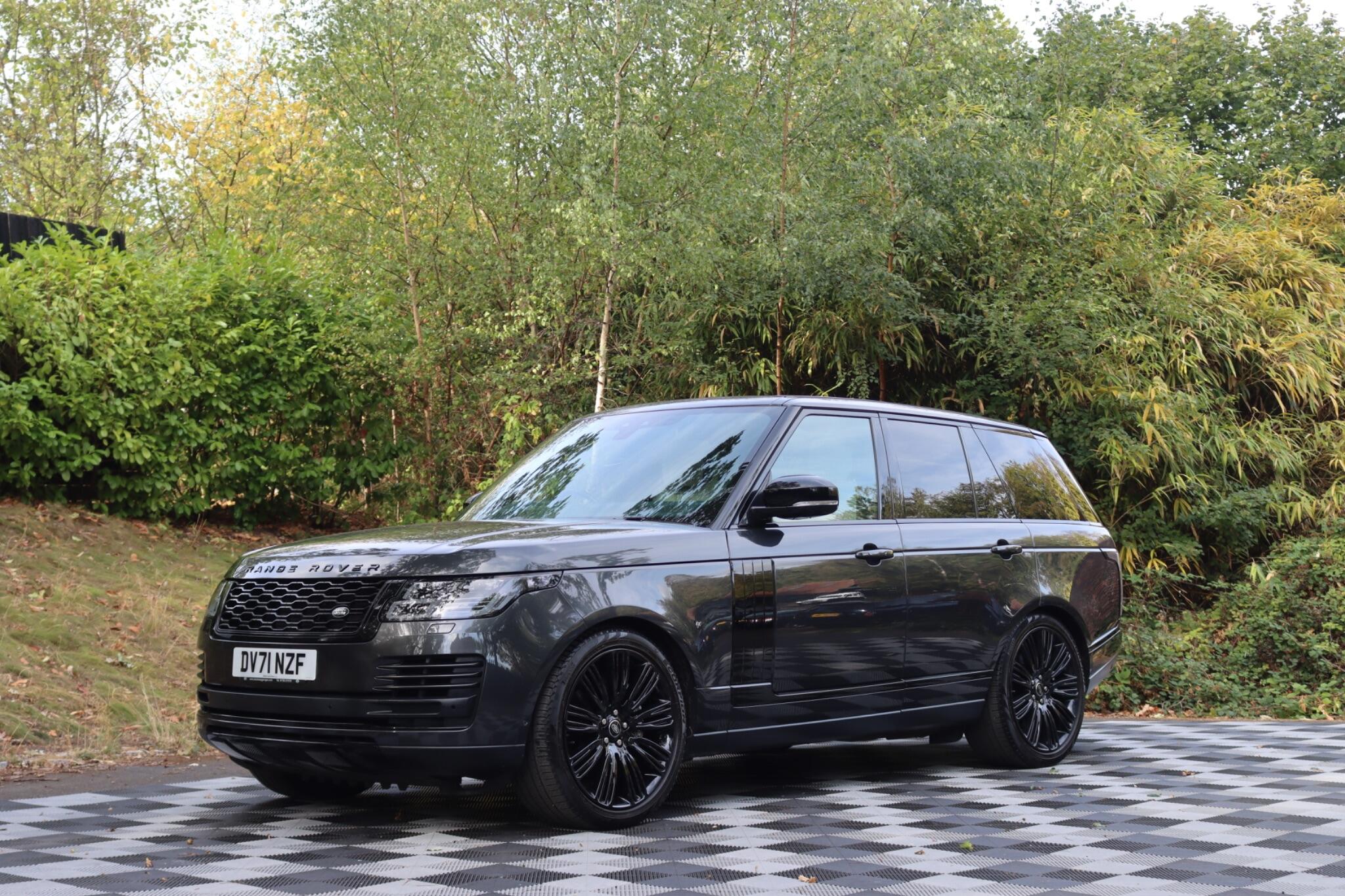 Land Rover Range Rover view 16