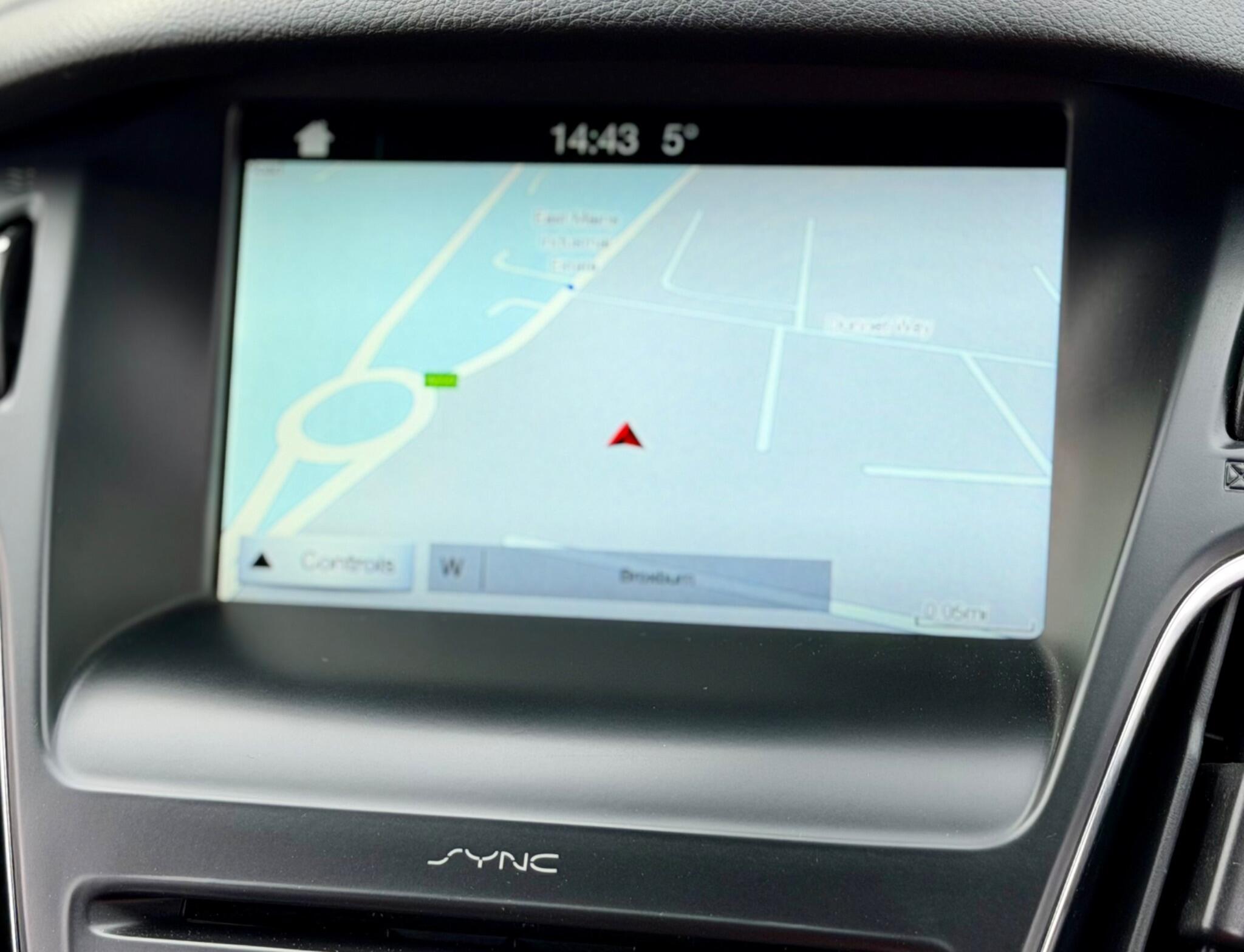 Ford Focus view 45