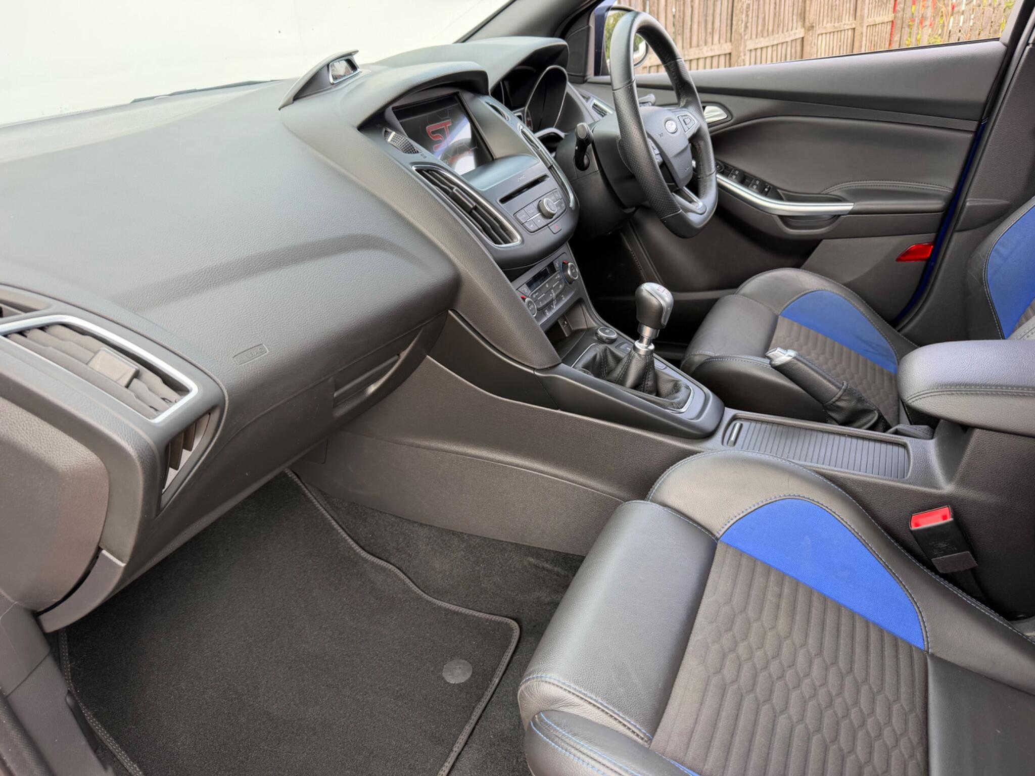Ford Focus view 26