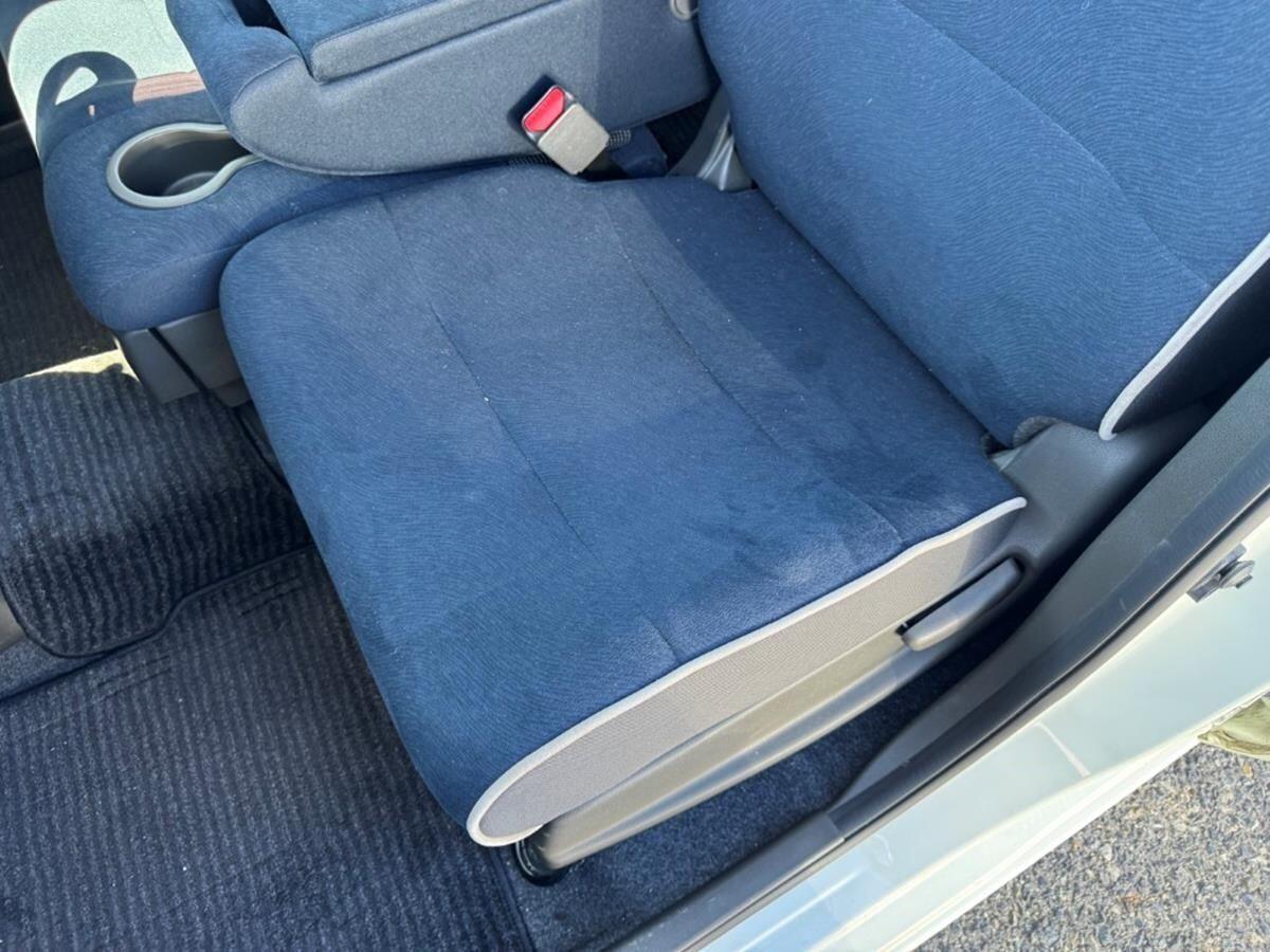 Nissan Cube view 16