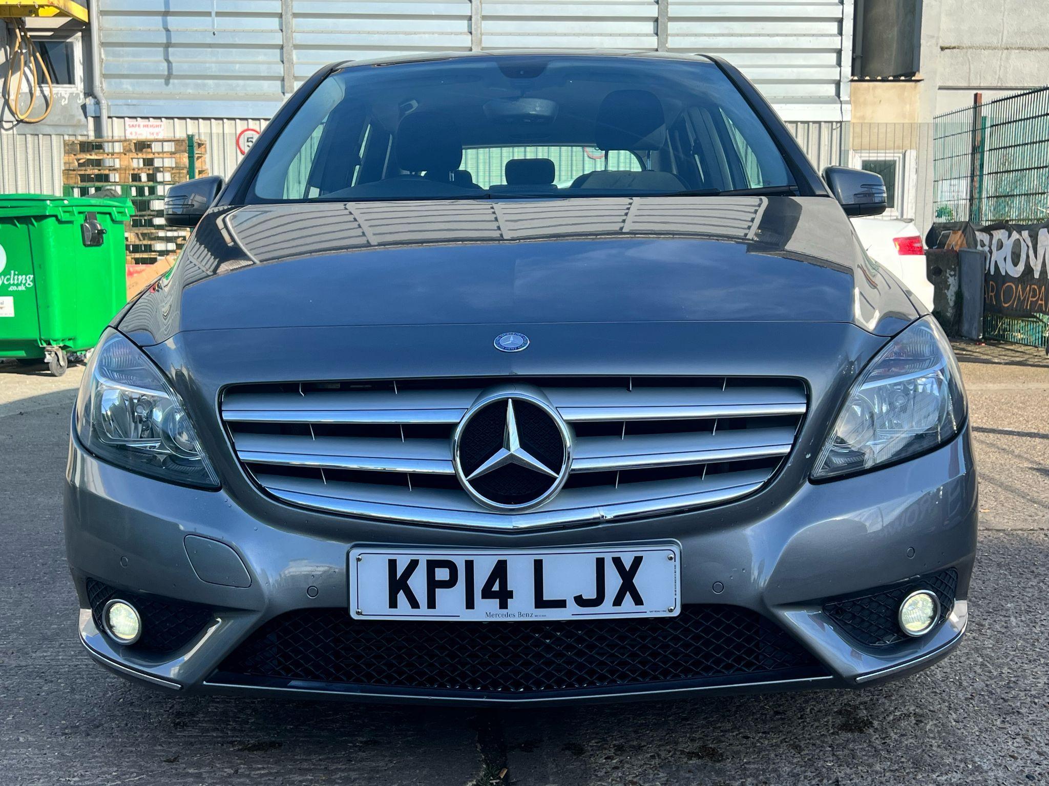 Mercedes-Benz B-Class view 3