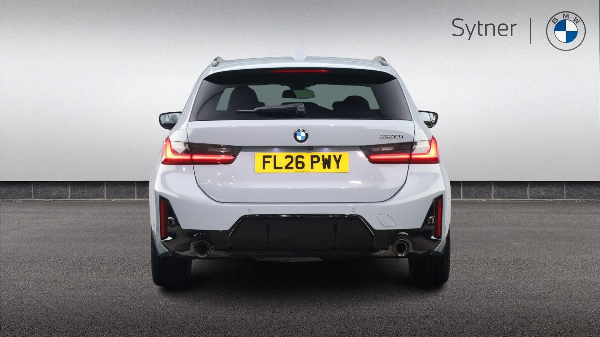 BMW 3 Series view 15