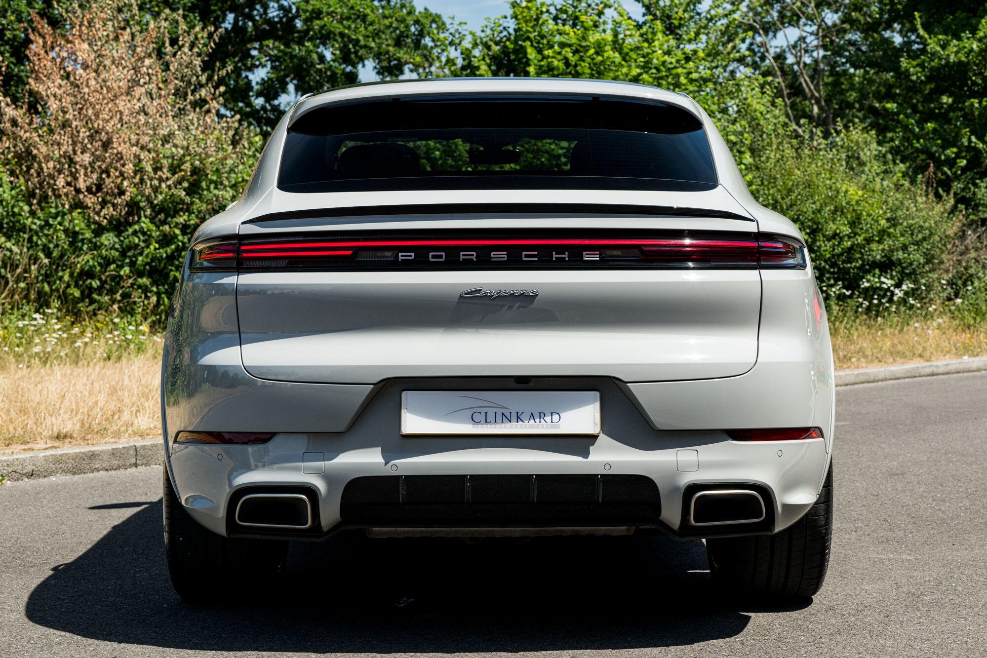 Porsche Cayenne view 4