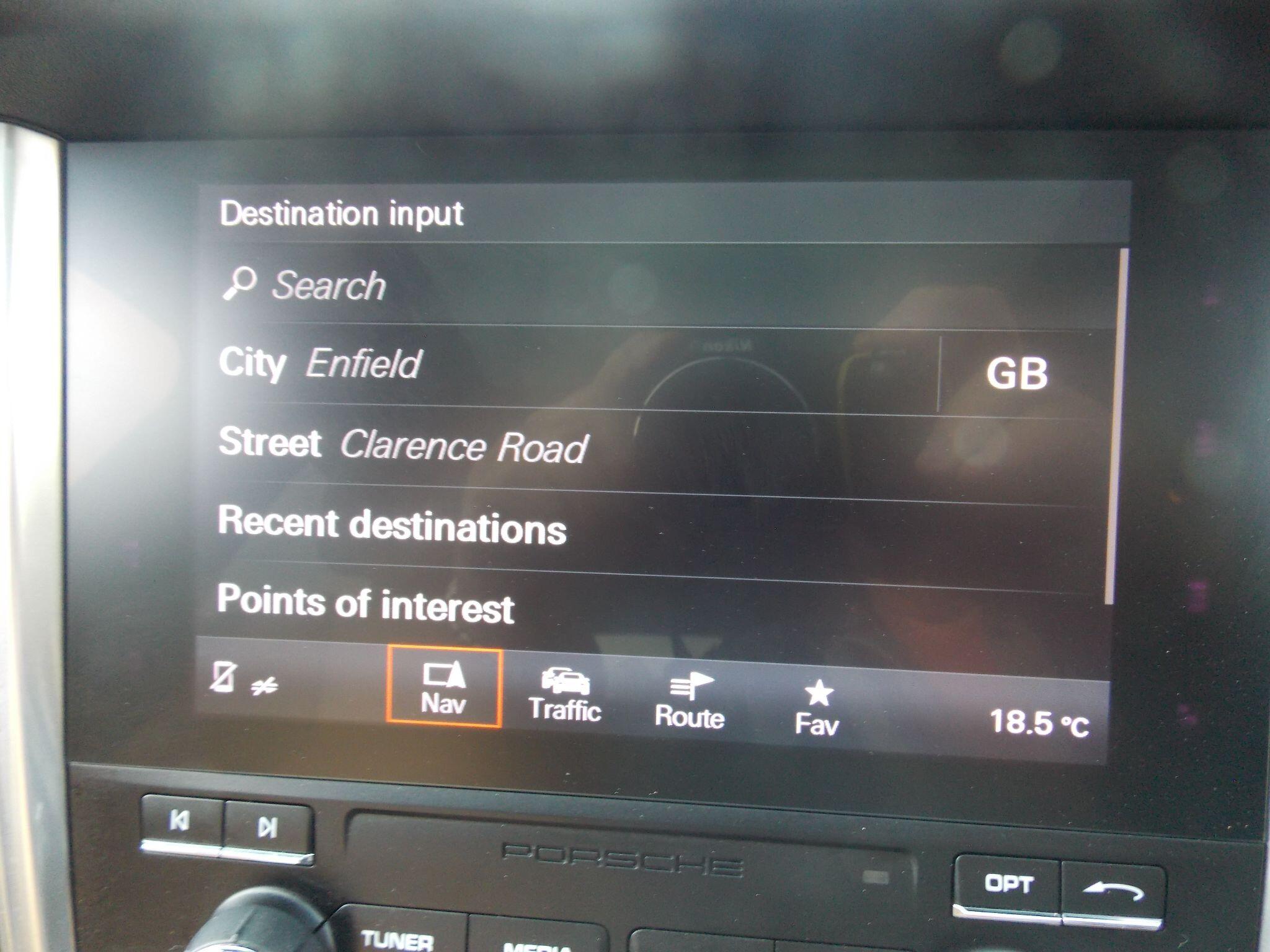 Porsche Macan view 55