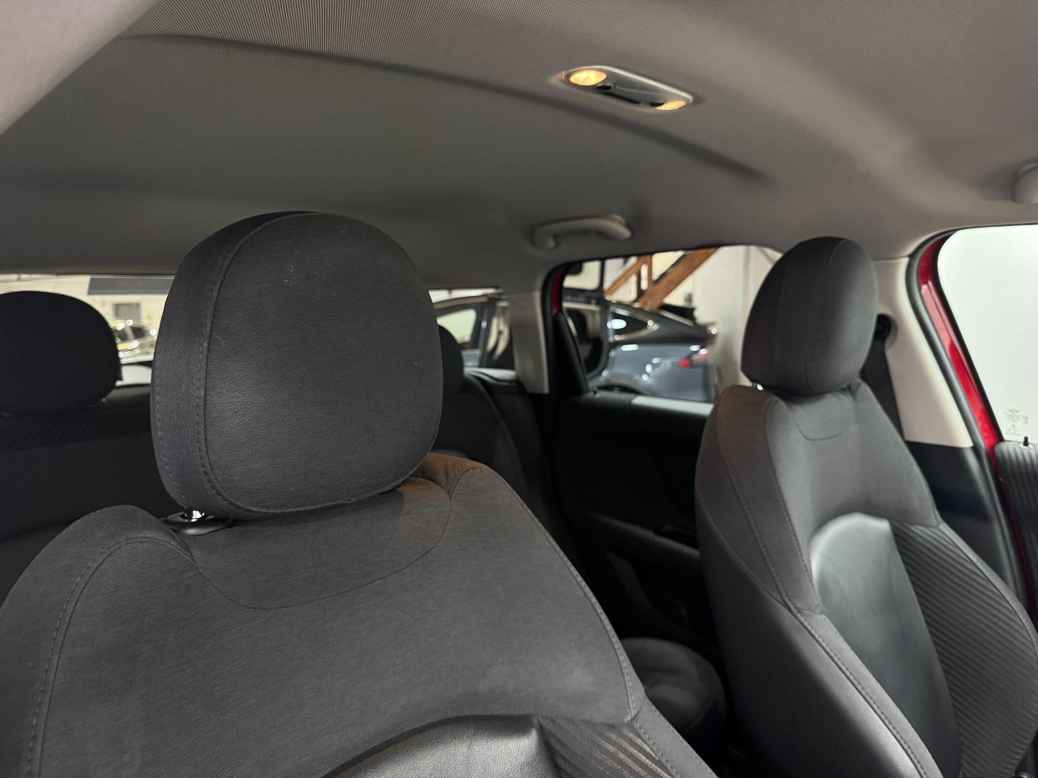 Mini Countryman view 25