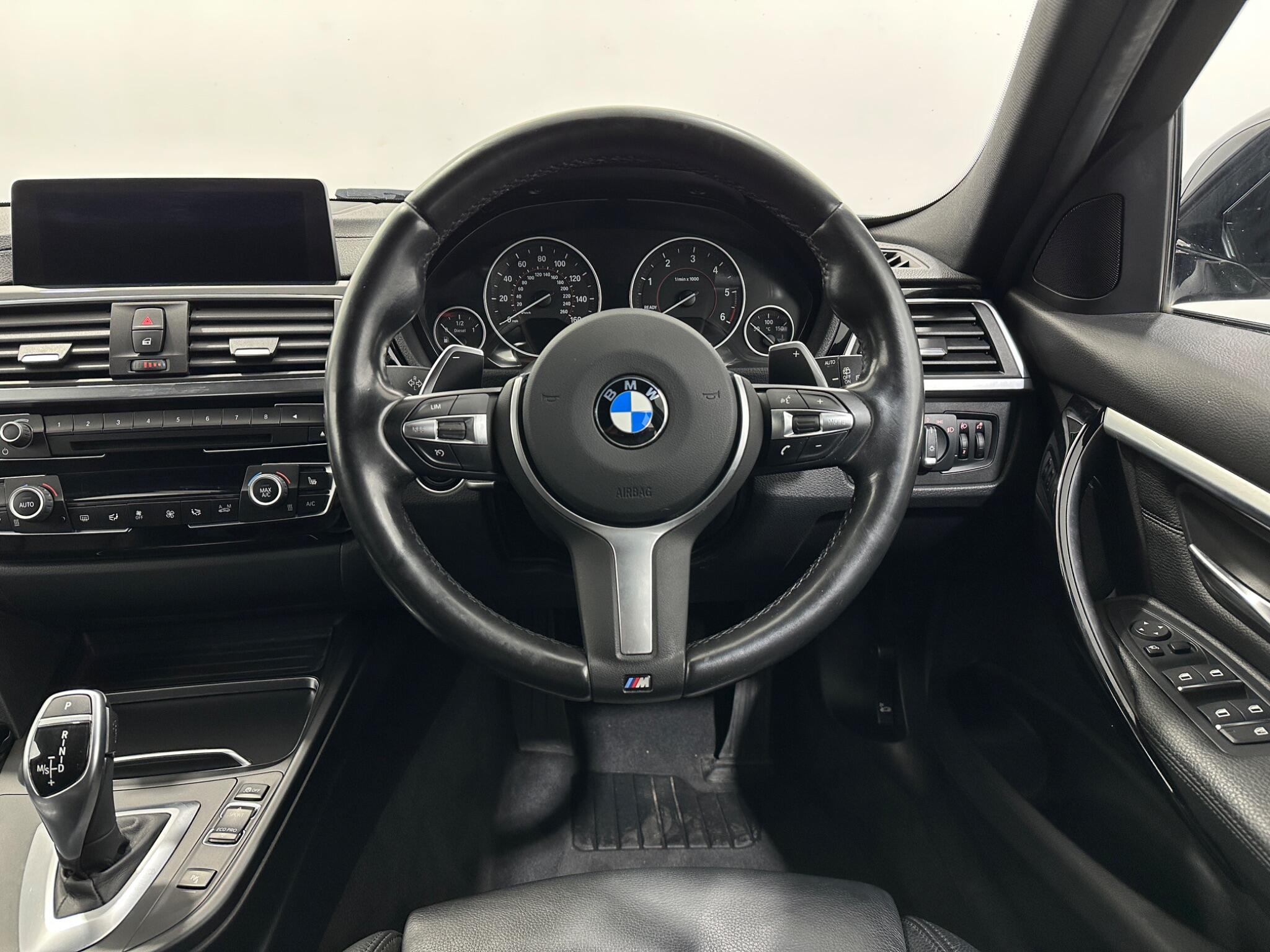 BMW 3 Series view 13