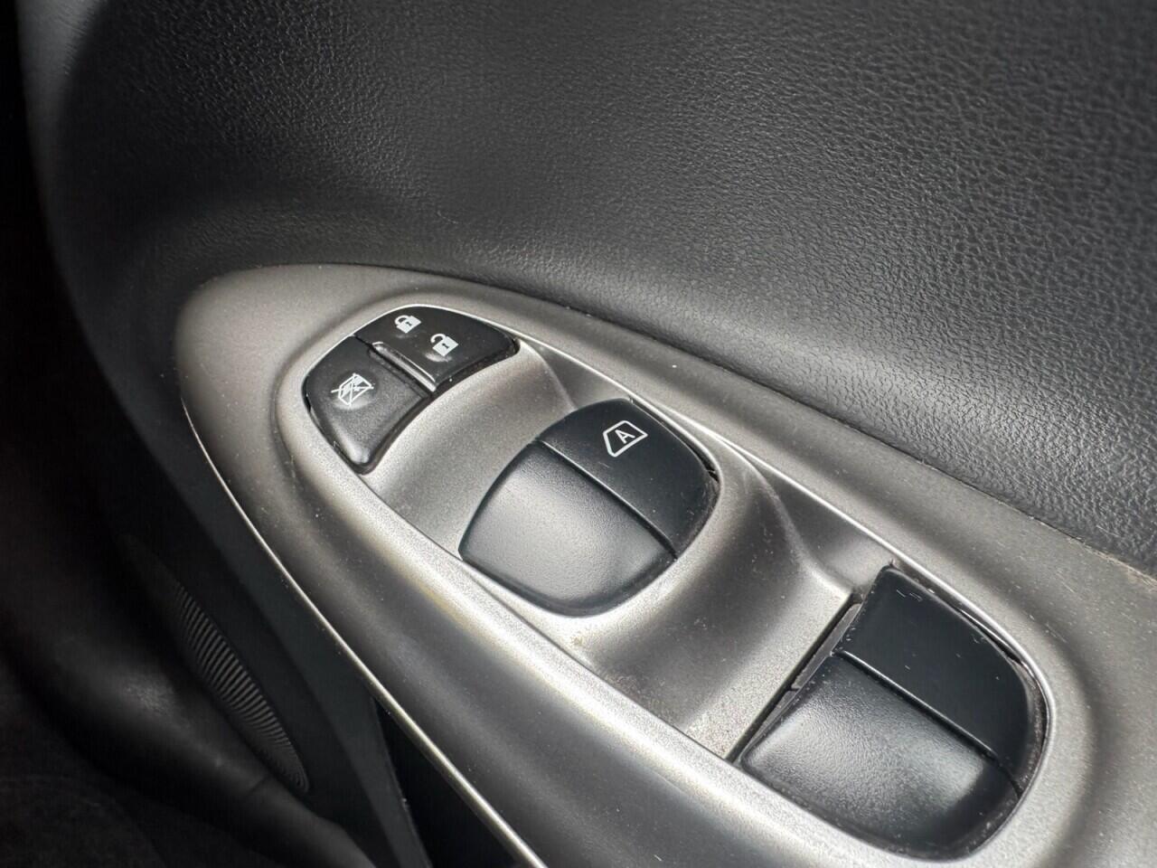 Nissan Juke view 32