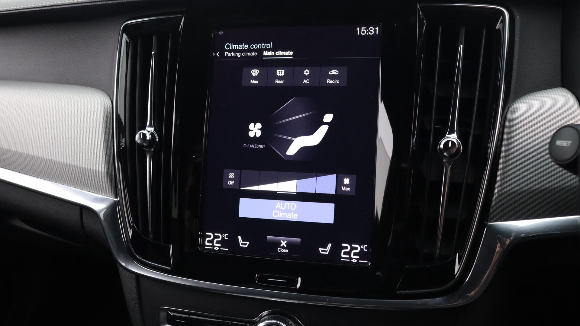 Volvo V90 view 41