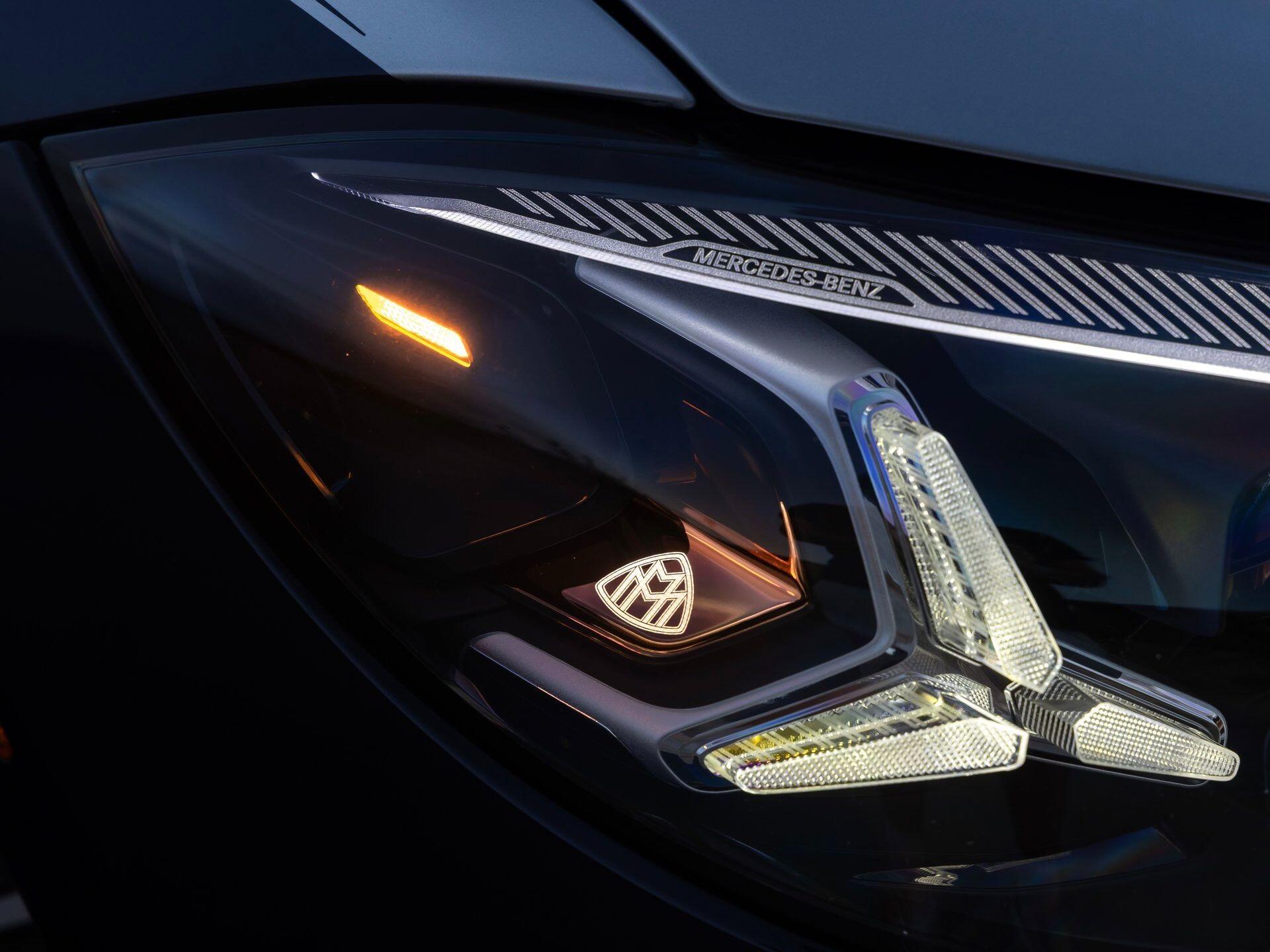 Mercedes-Benz S-Class view 3