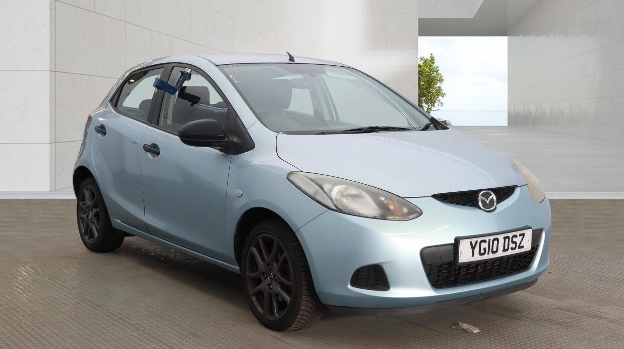 Mazda Mazda2 main image