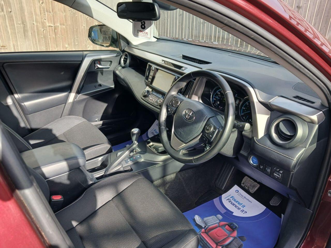 Toyota Rav4 view 14