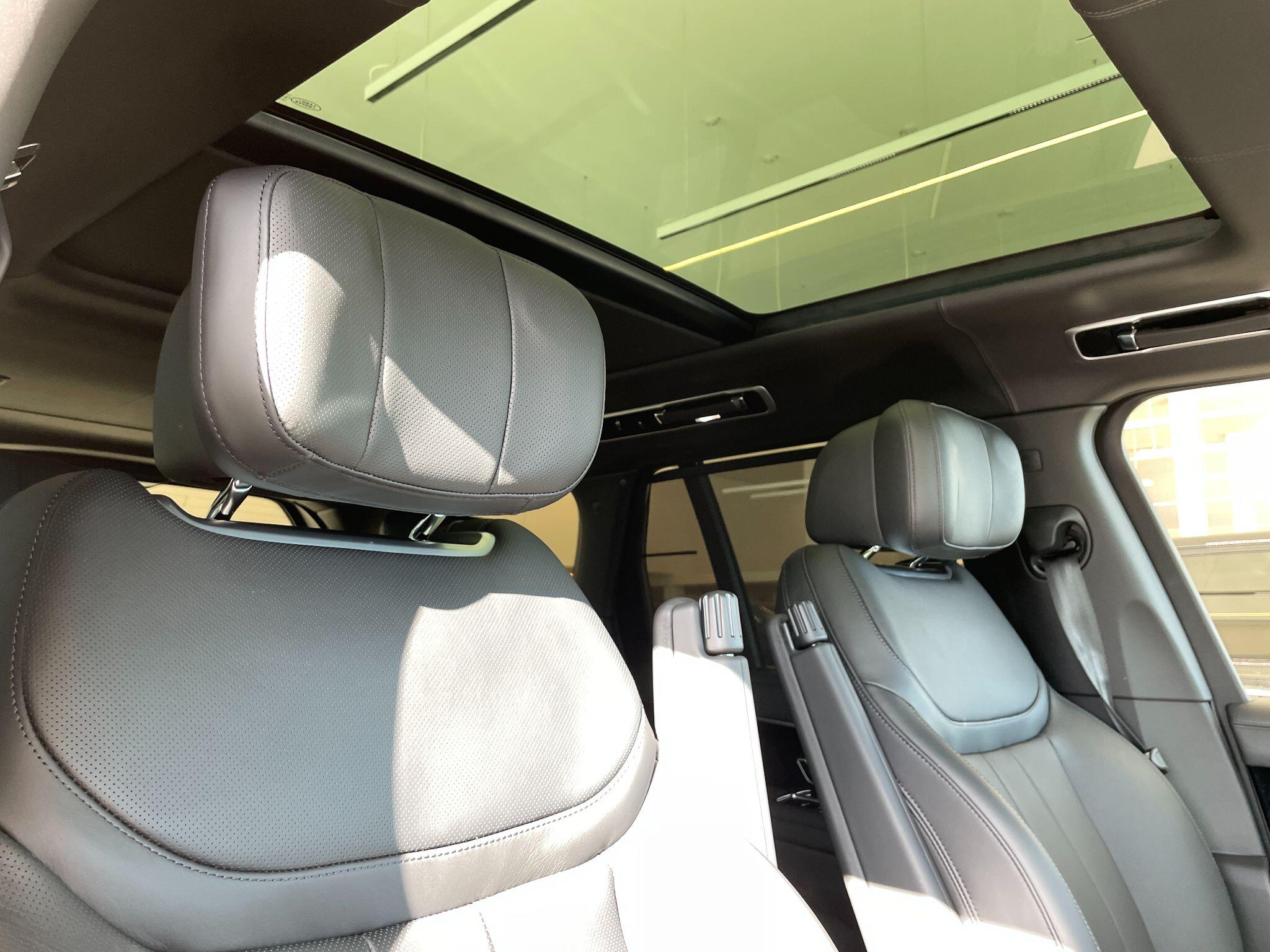 Land Rover Range Rover view 47