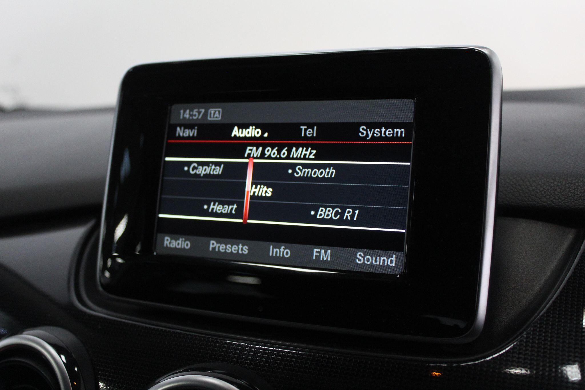Mercedes-Benz B-Class view 33