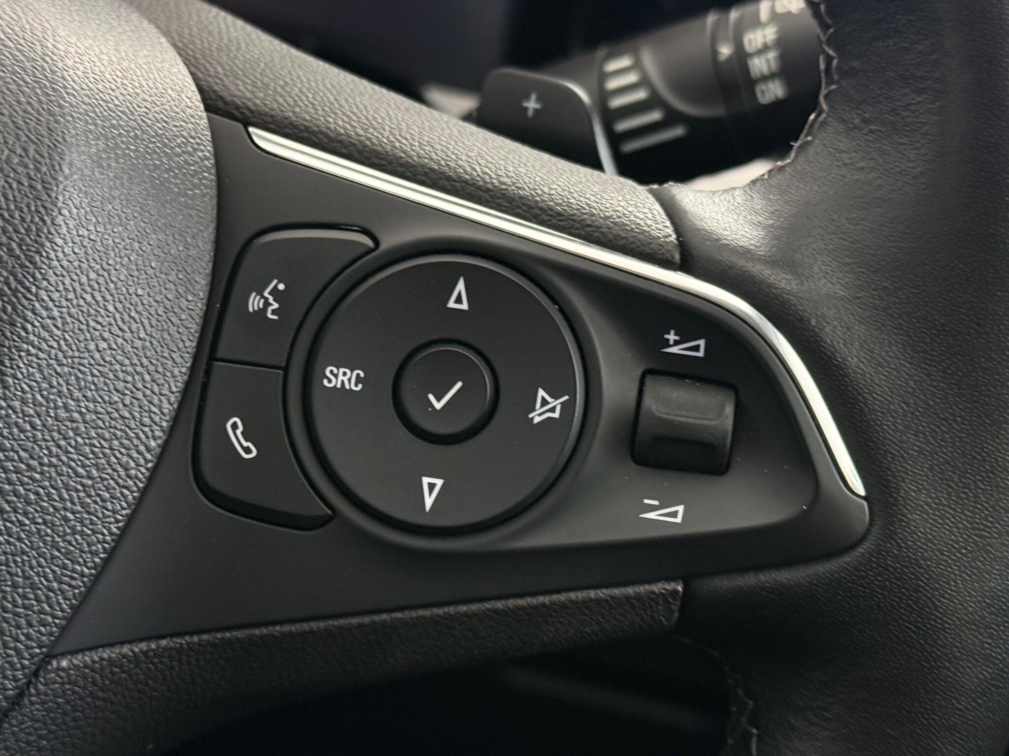 Vauxhall Grandland view 21