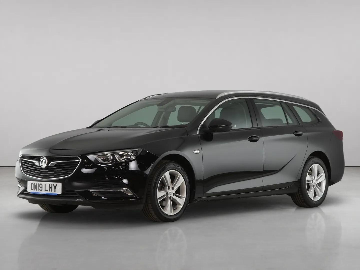 Vauxhall Insignia view 2