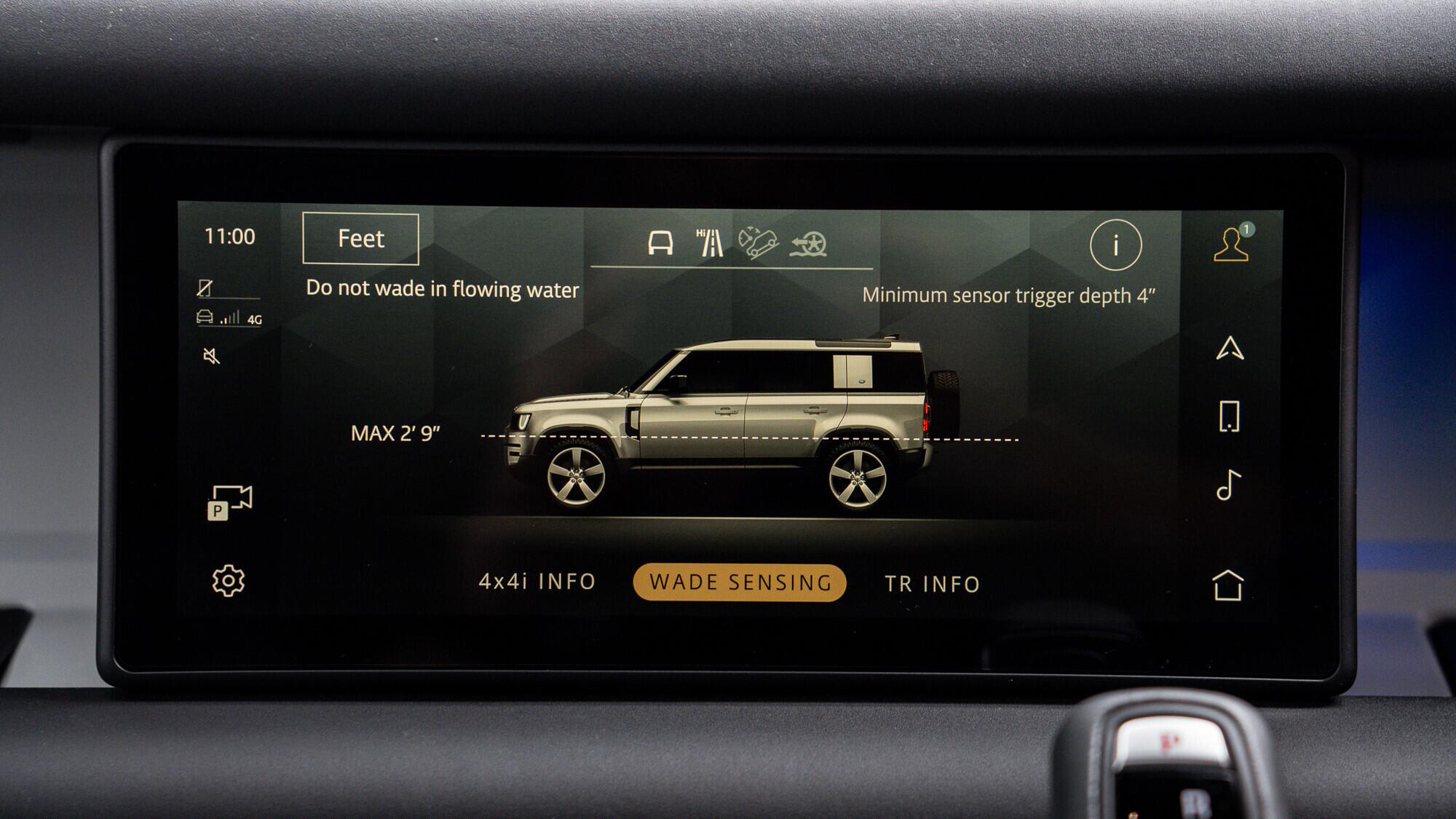Land Rover Defender view 28