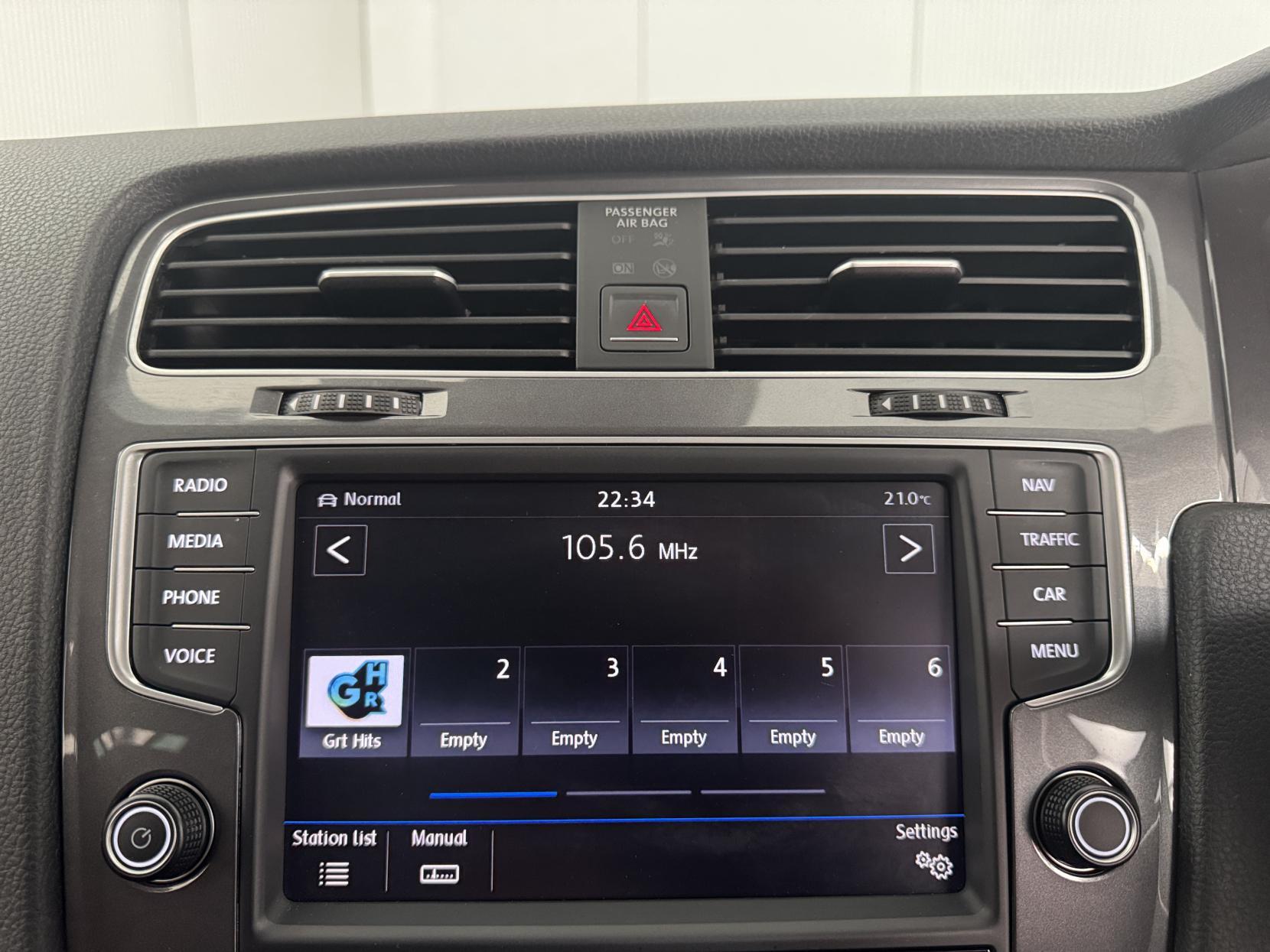 Volkswagen Golf view 63