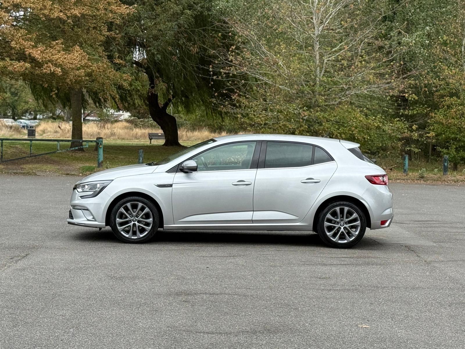 Renault Megane view 10