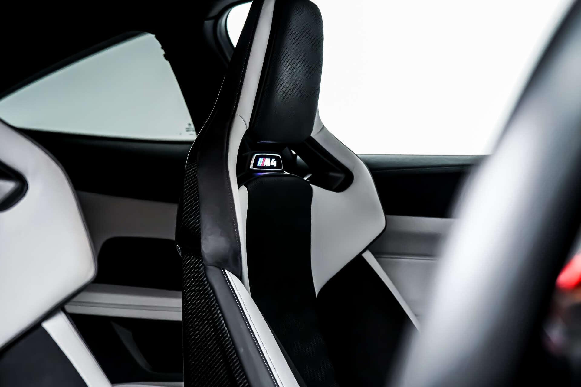 BMW M4 view 7